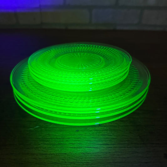 8pc Uranium Glass 6-1/4" Dessert & 8-1/2" Dinner Plate Set Green Depression Glass
