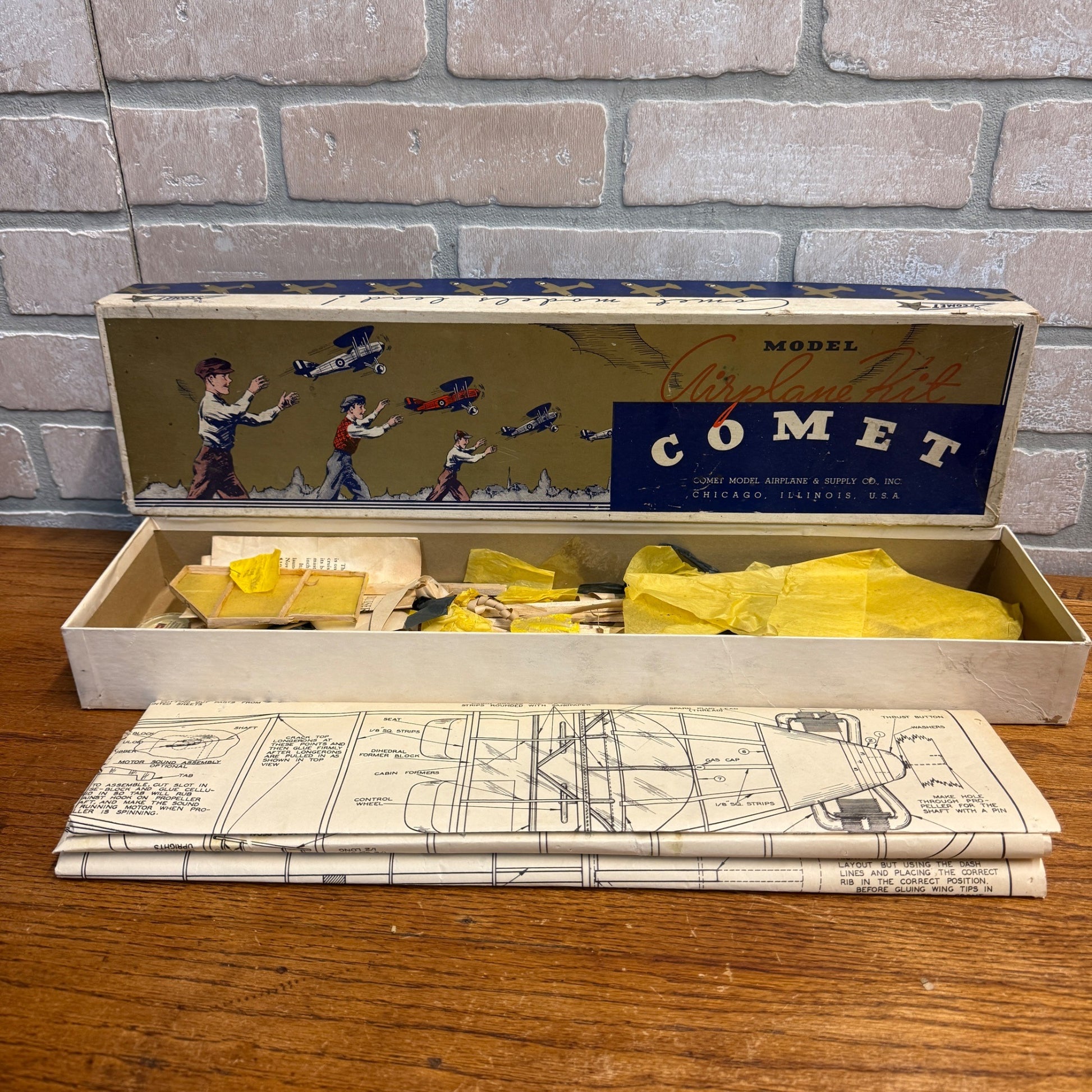 Vintage 1930s Comet Model Airplane Kit w/ Parts Unbuilt Box Chicago