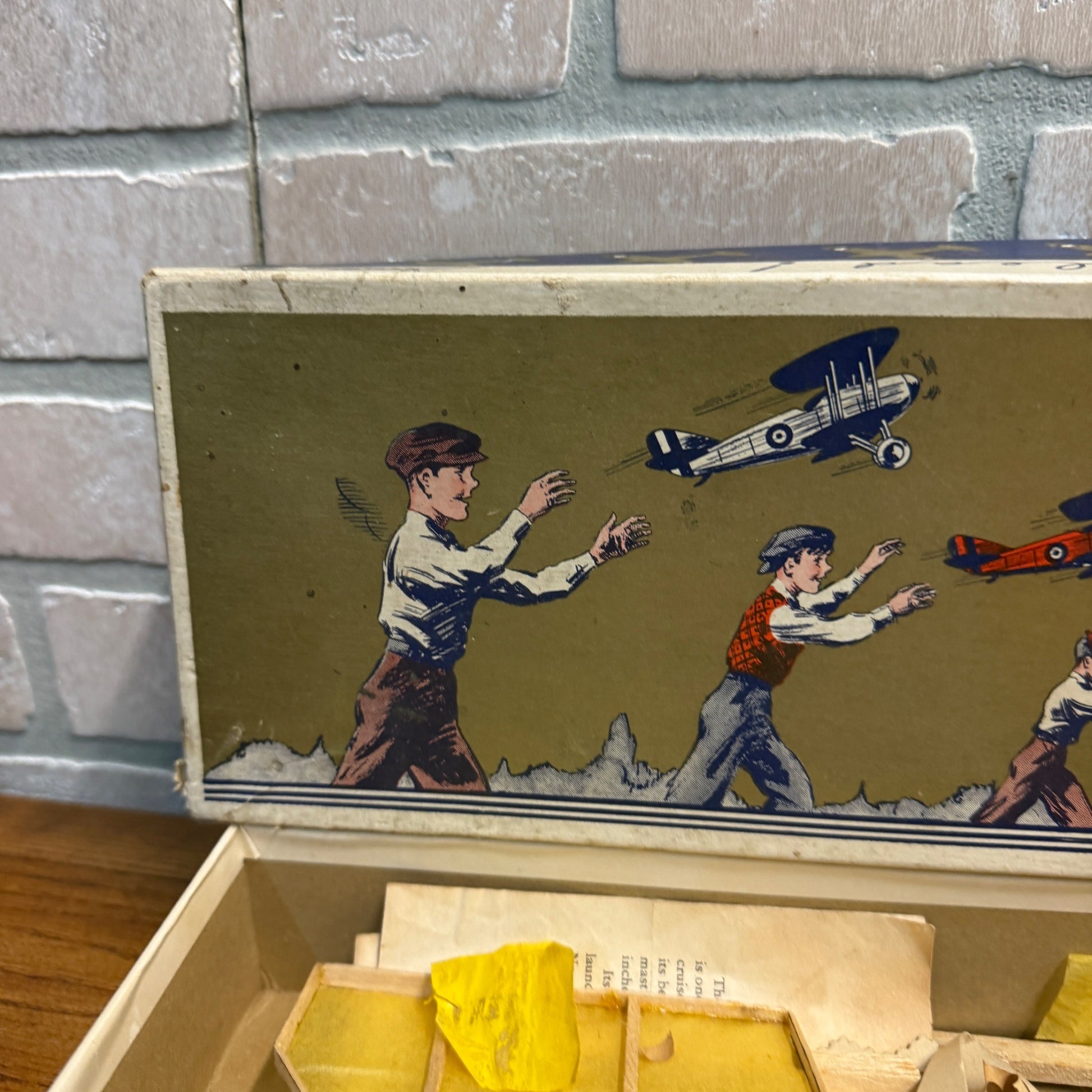 Vintage 1930s Comet Model Airplane Kit w/ Parts Unbuilt Box Chicago