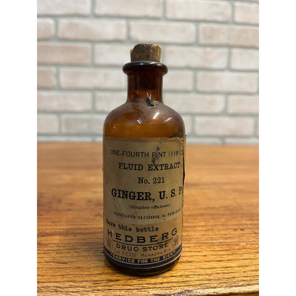 Vintage 1930s Hedberg Drug Store Menasha Wis WI Label Medicin Apothecary Bottle