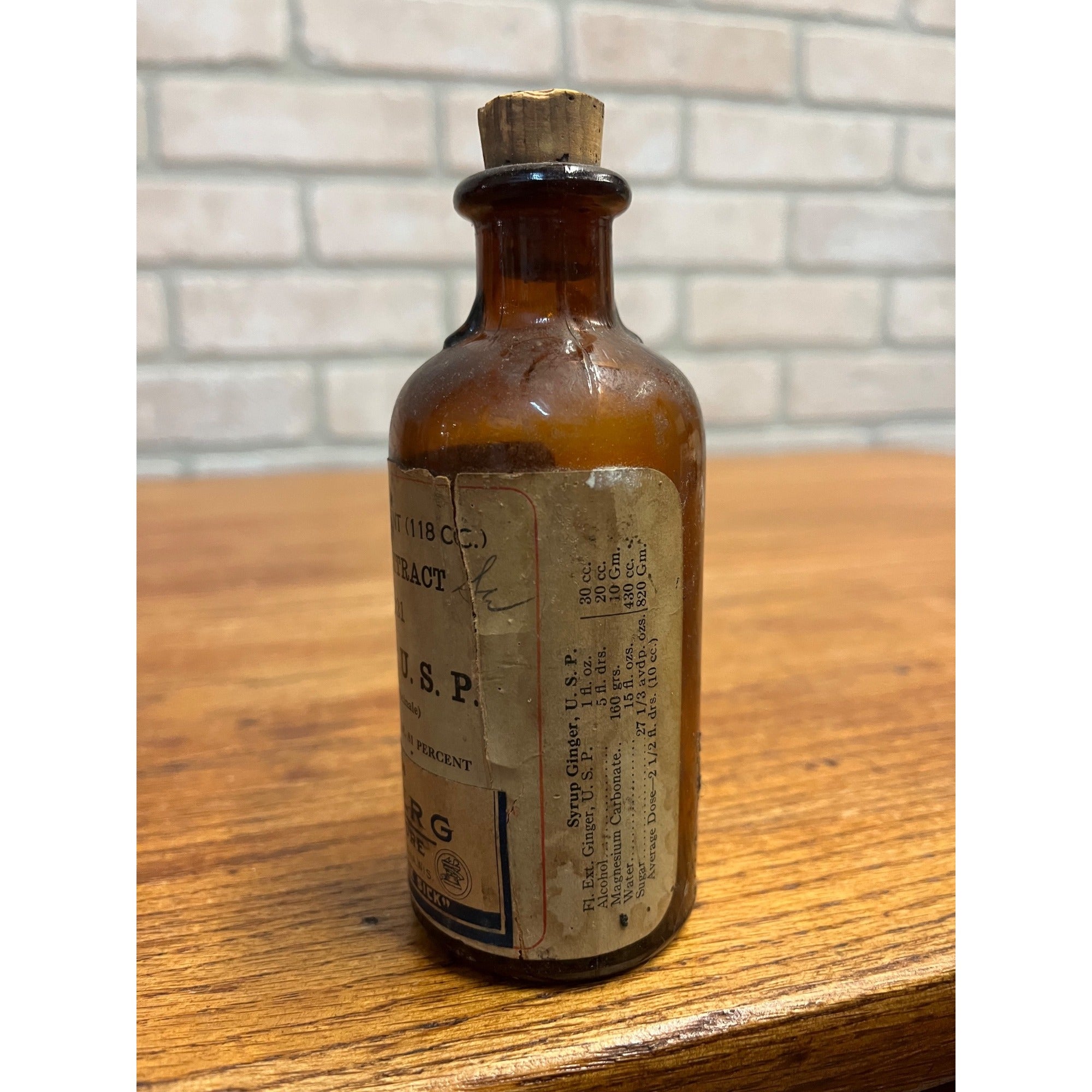 Vintage 1930s Hedberg Drug Store Menasha Wis WI Label Medicin Apothecary Bottle