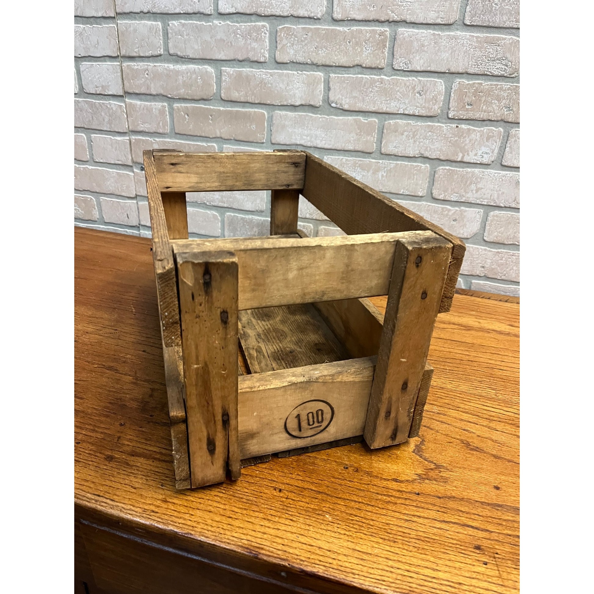 Vintage 1940s Milwaukee Beverage Co. Wooden Crate Soda Bottle Carrier Box Wis WI