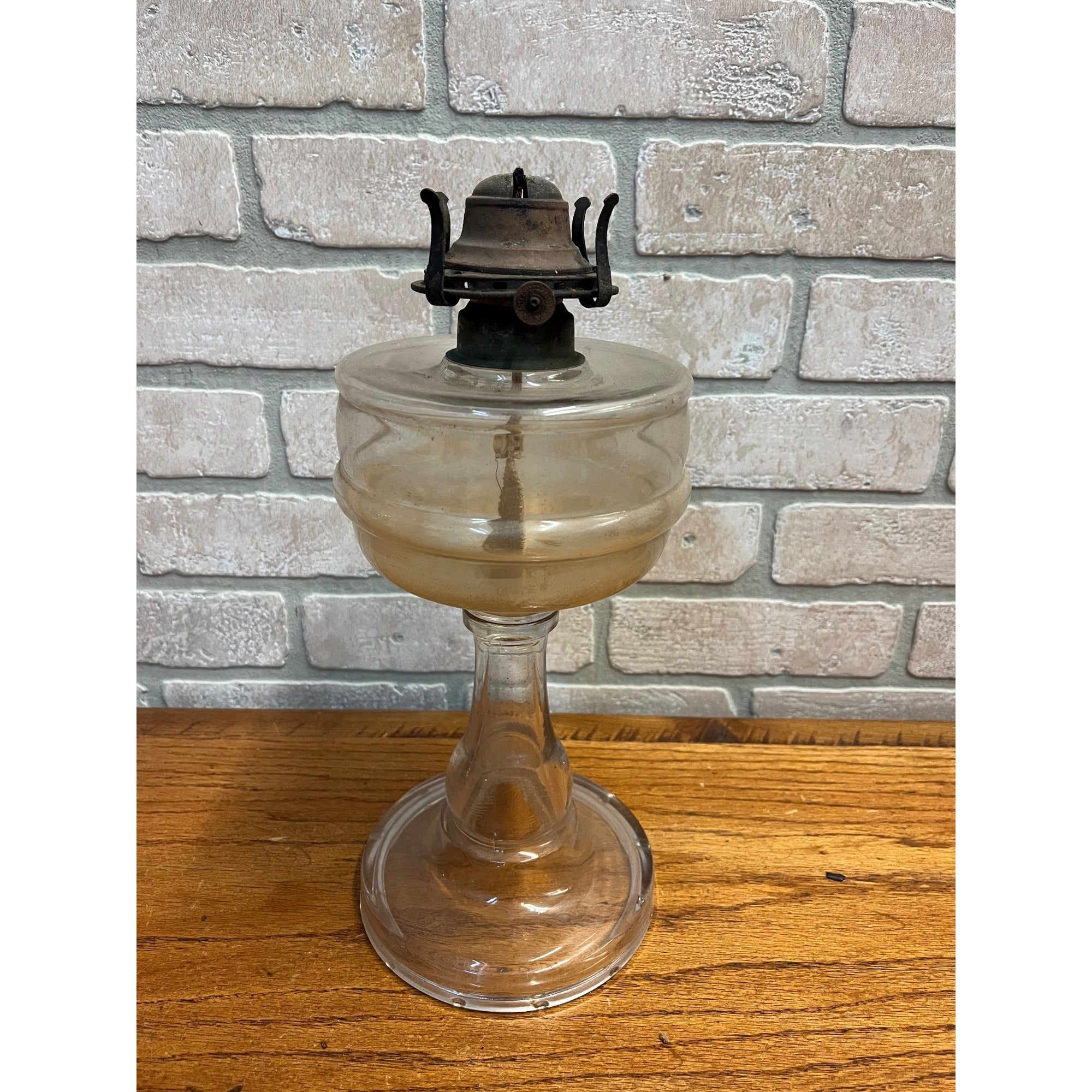 Vintage Antique kerosene oil lamp clear glass Tall Macbeth Nutype Burner