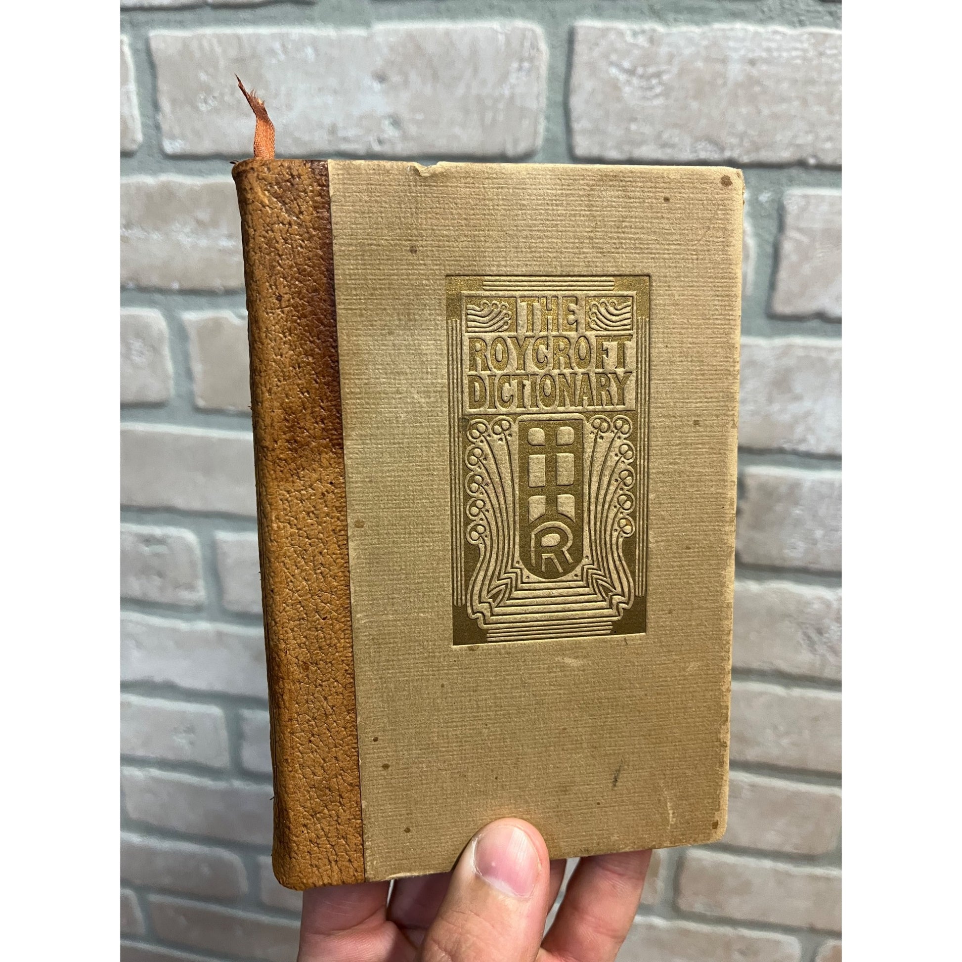 The Roycroft Dictionary, 1914 by Elbert Hubbard Hardcover Roycrofters