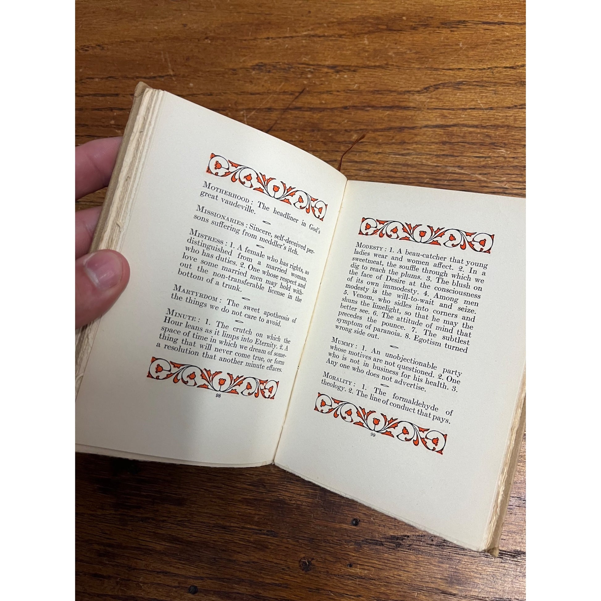 The Roycroft Dictionary, 1914 by Elbert Hubbard Hardcover Roycrofters