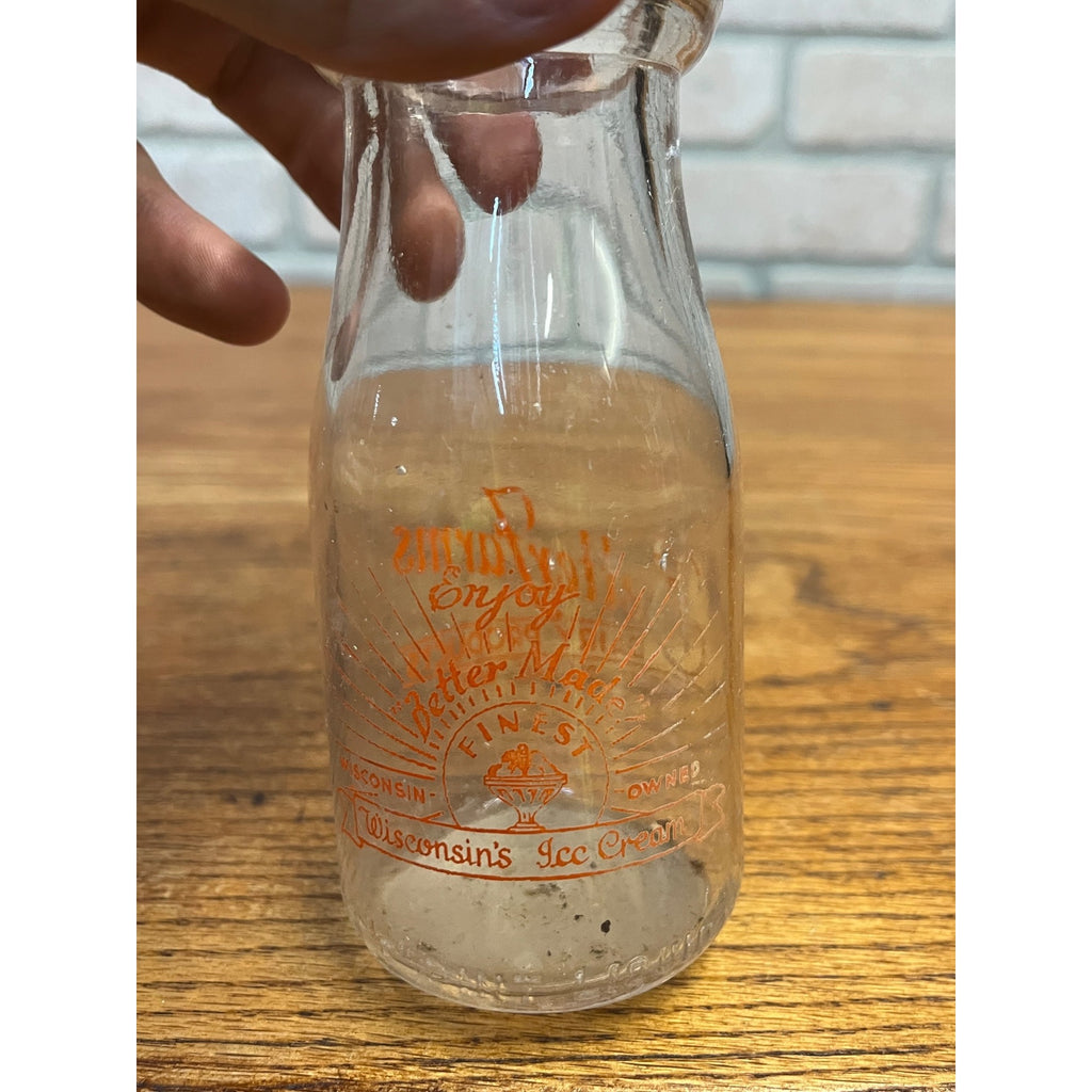 Vintage Better Farms Half Pint Milk Bottle Fond du Lac Wis WI Wisconsin
