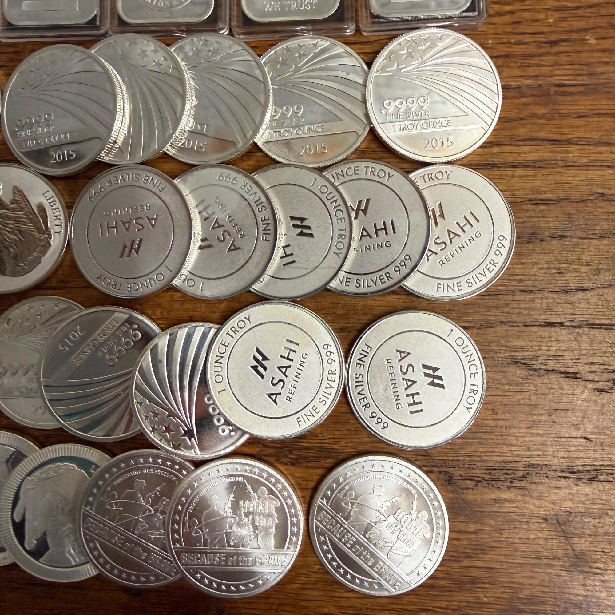 One Troy Ounce Silver Rounds .999 Fine Silver Eagles Queen Elizabeth