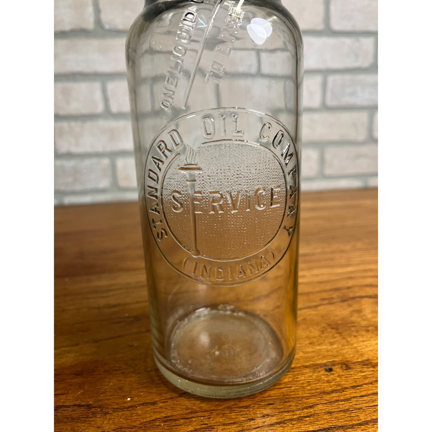 Vintage Standard Oil Co Motor 1 Quart Glass Bottle w/ Spout Embossed Advertising