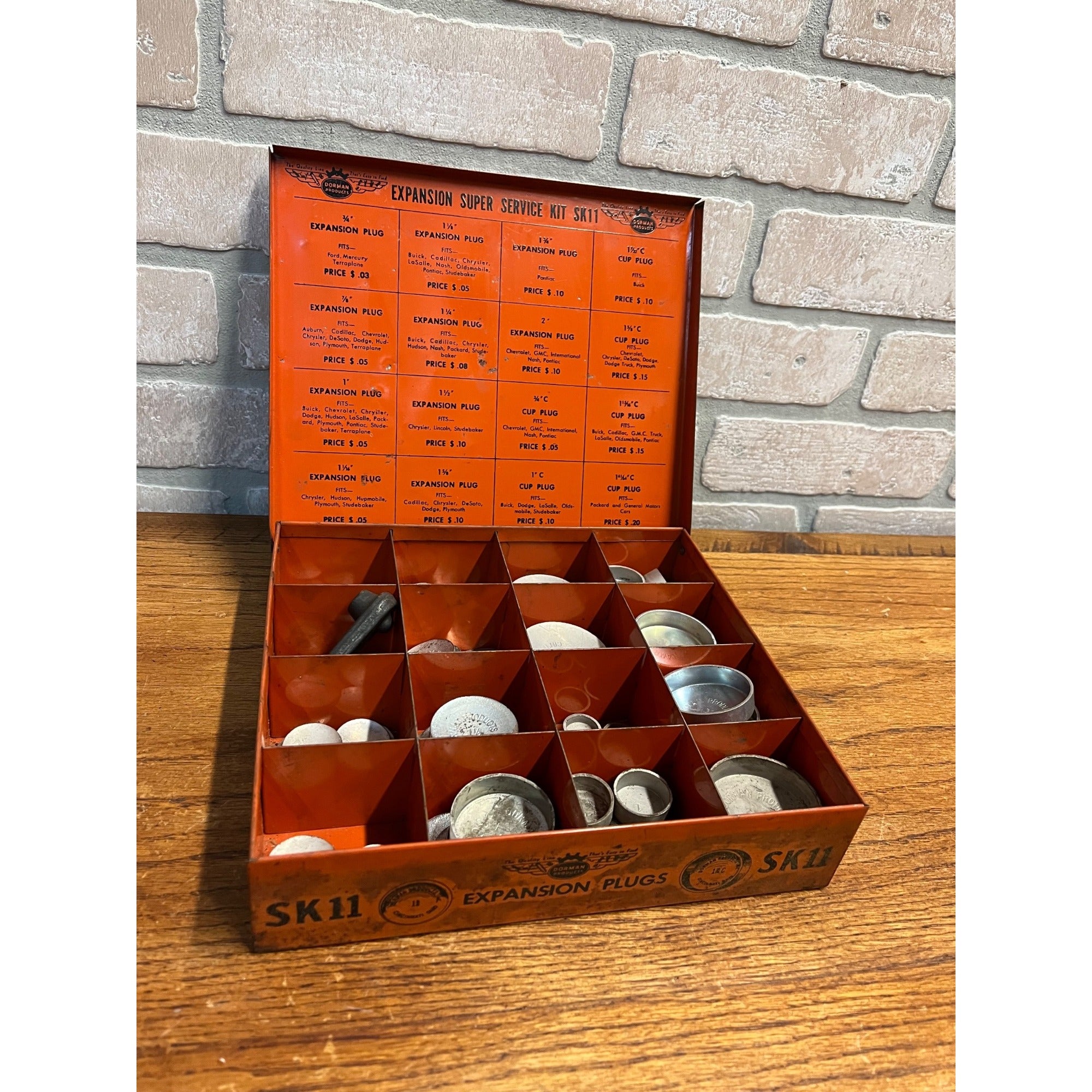 Vintage DORMAN PRODUCTS Metal Service Kit SK11 Case w/ Contents Expansion Plugs