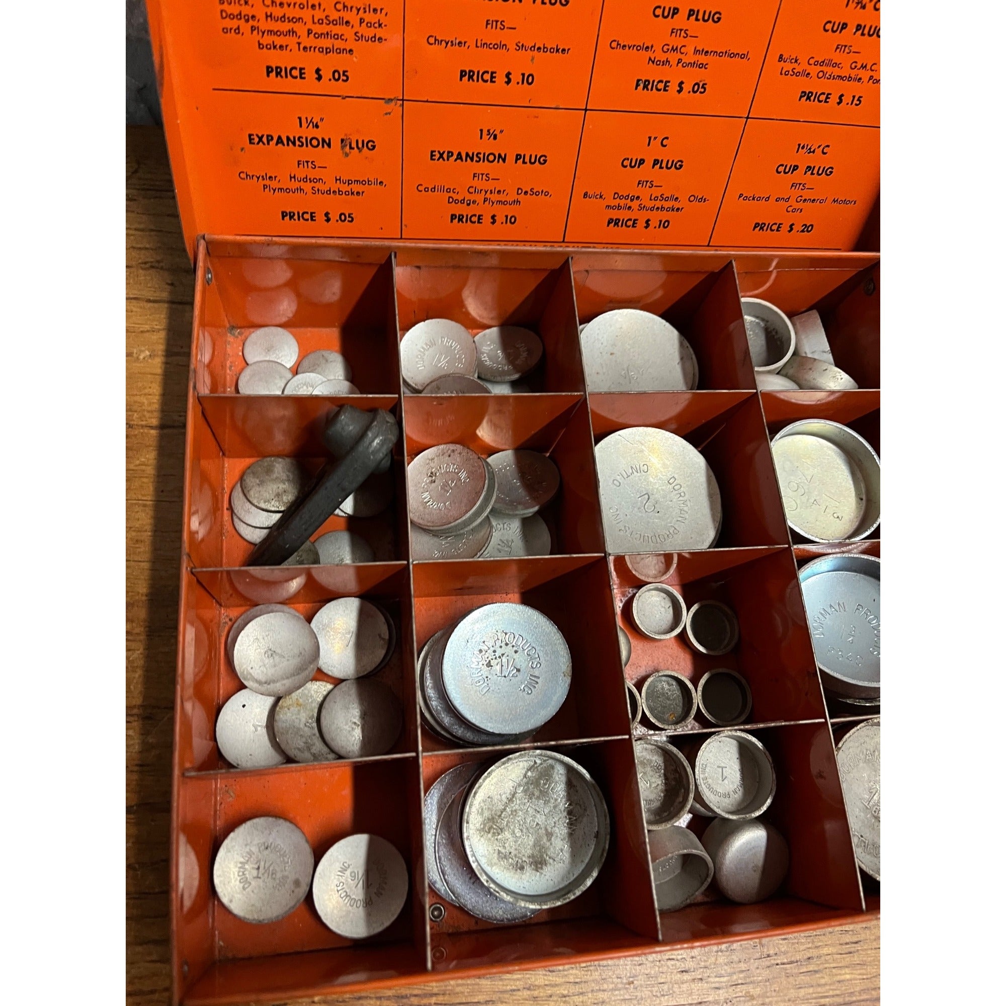 Vintage DORMAN PRODUCTS Metal Service Kit SK11 Case w/ Contents Expansion Plugs