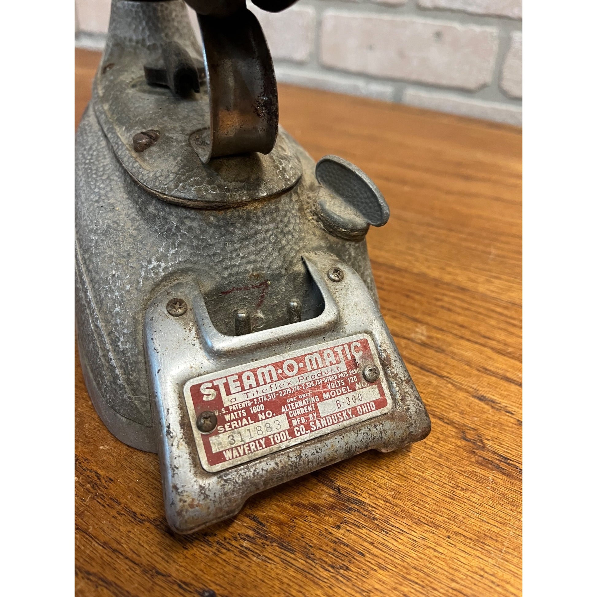 Vintage 1950s Steam-O-Matic B-300 Steam Iron Waverly Tool Co. Art Deco Design