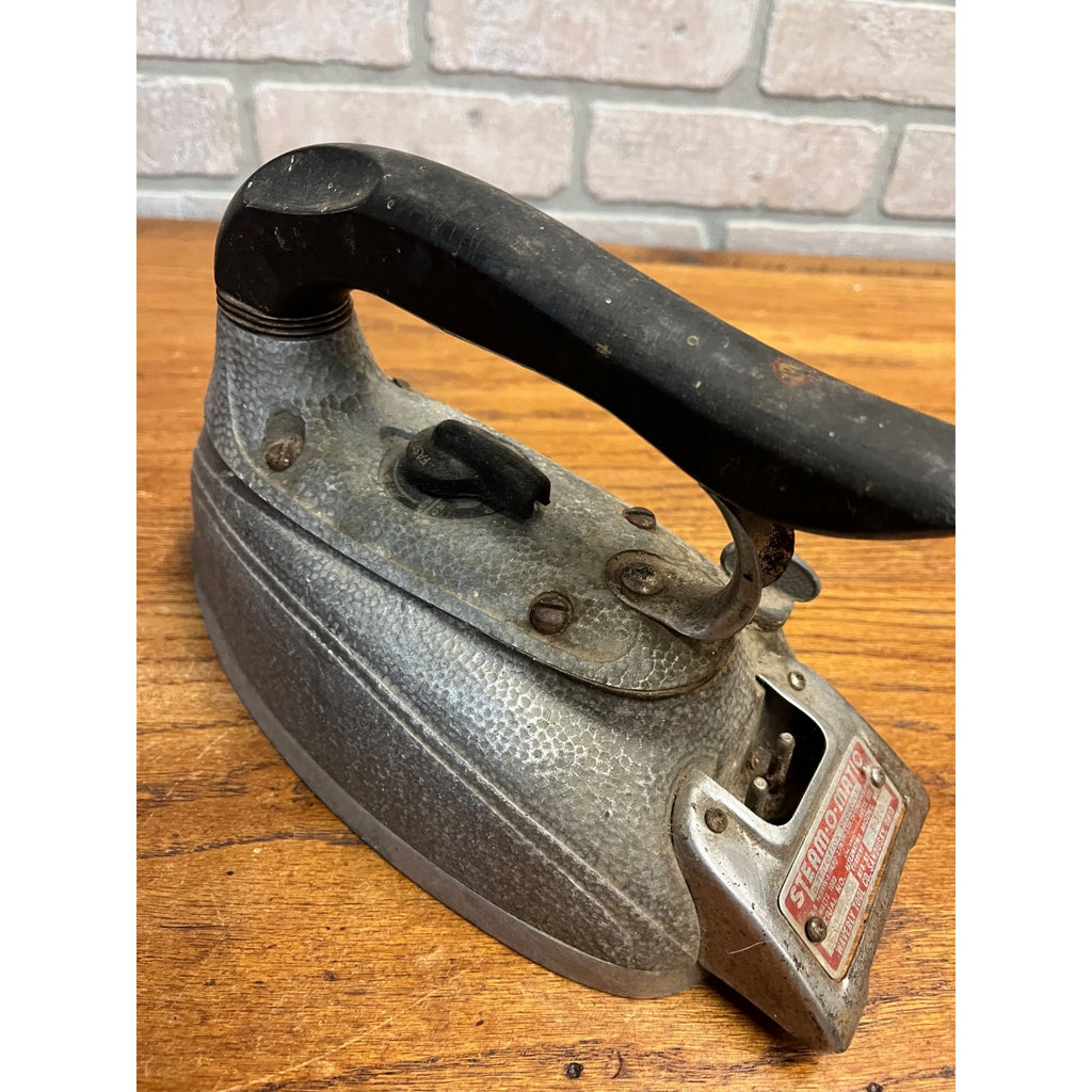 Vintage 1950s Steam-O-Matic B-300 Steam Iron Waverly Tool Co. Art Deco Design