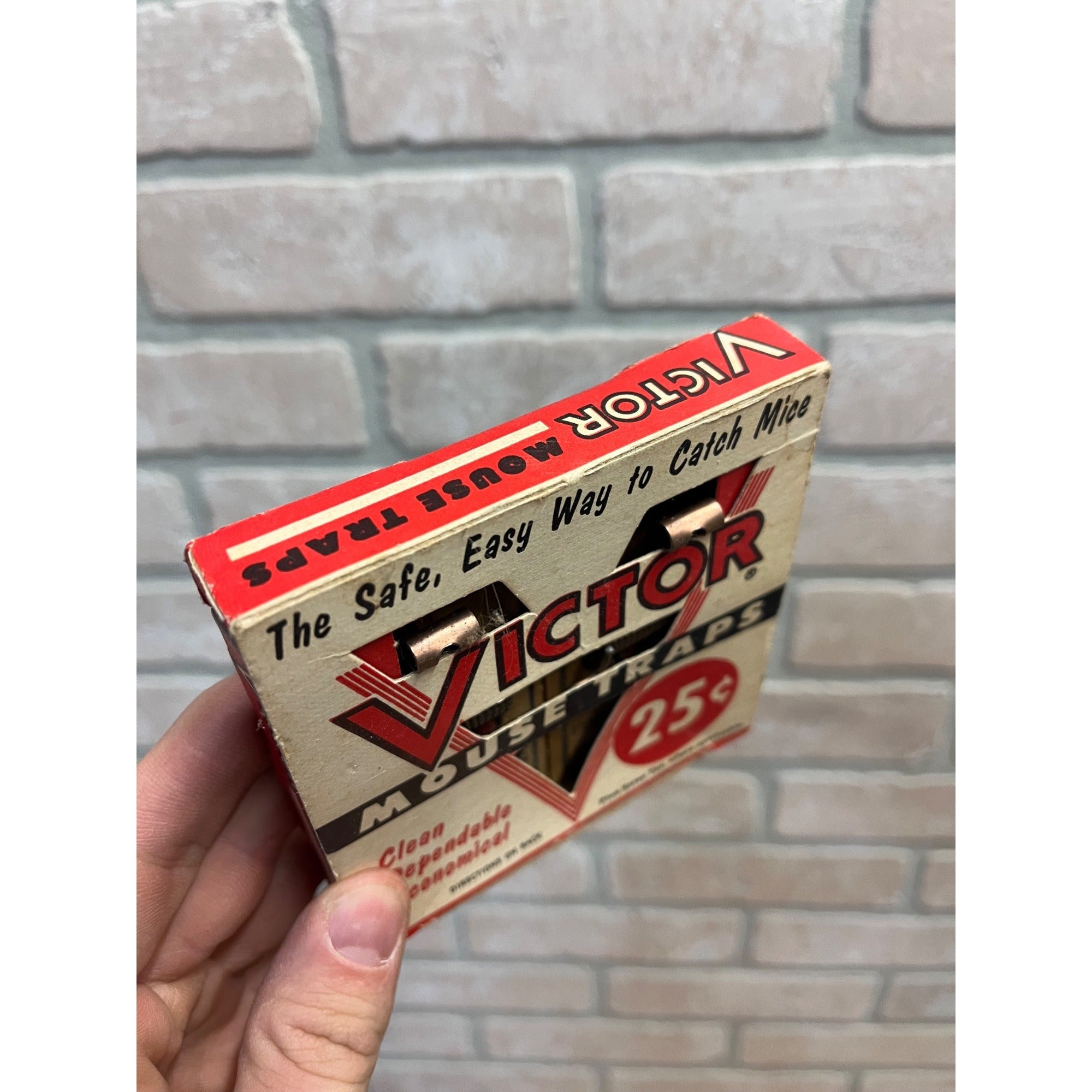 Vintage 1955 Victor 2-Pack Mouse Traps 29 Box ATCO Animal Trap Co Lititz Pa
