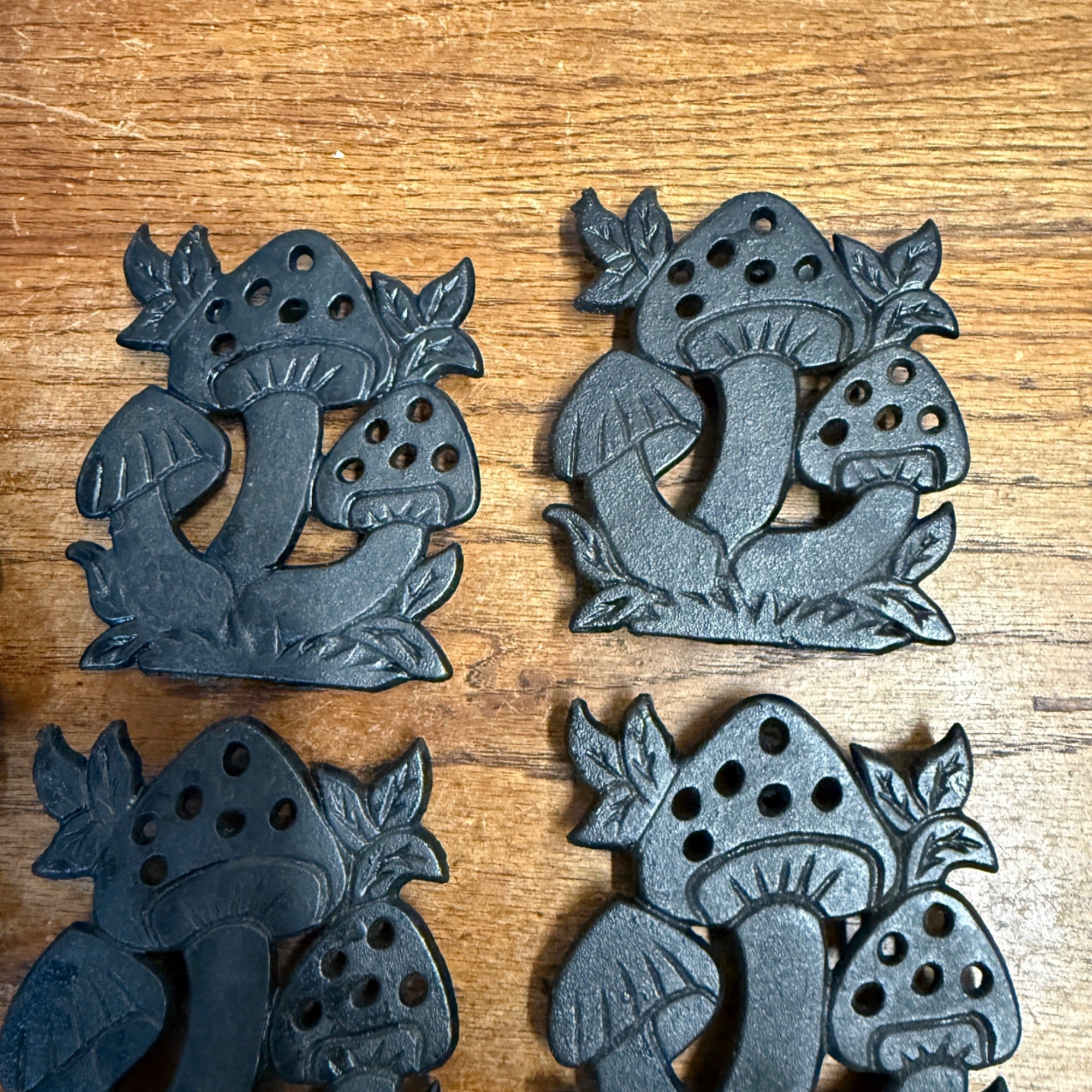 Vintage 1970’s Cast Iron Mushroom Trivets Set Of 4 Taiwan Groovy Retro Kitchen Cottagecore