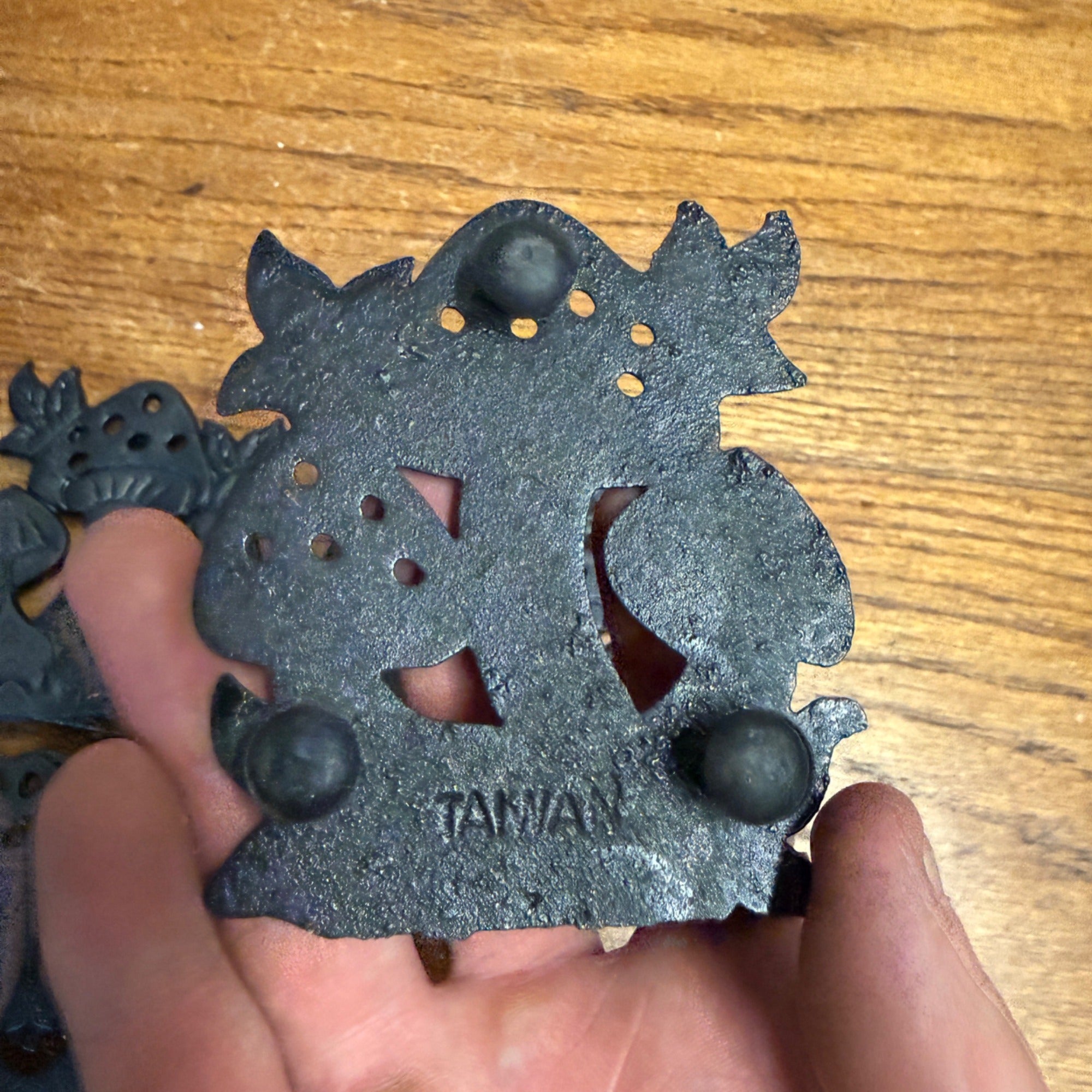 Vintage 1970’s Cast Iron Mushroom Trivets Set Of 4 Taiwan Groovy Retro Kitchen Cottagecore