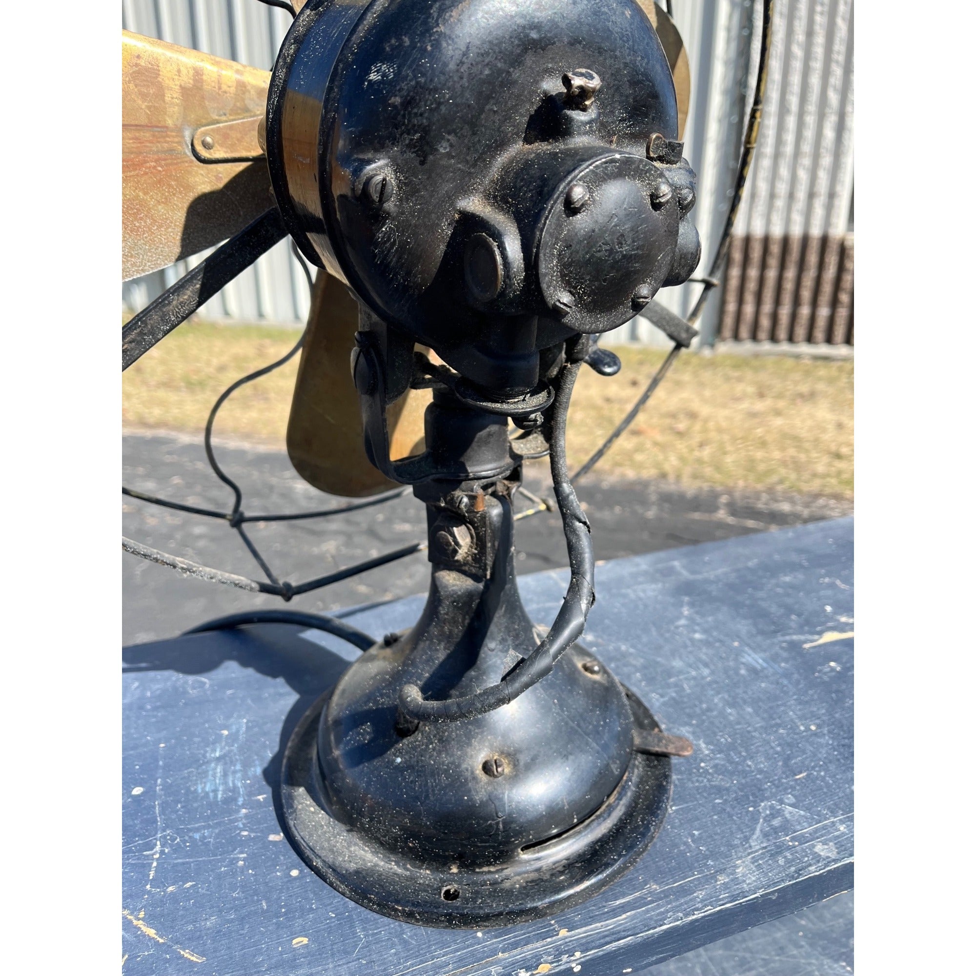 Antique 1914 Century model 154 Oscillating 16 in Electric Brass Fan