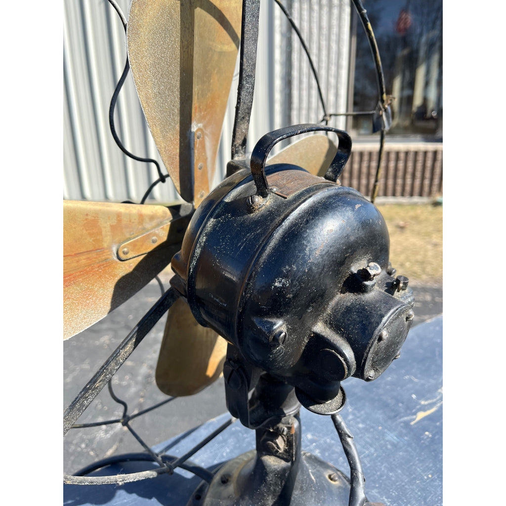 Antique 1914 Century model 154 Oscillating 16 in Electric Brass Fan
