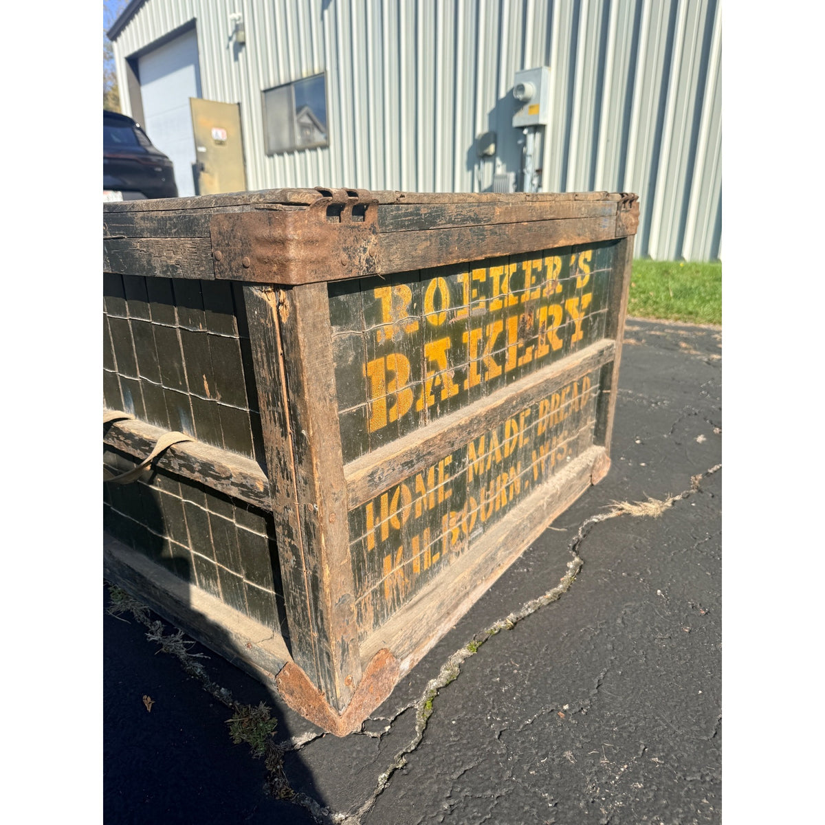 Vintage c1920s Roeker's Bakery Bread Crate Box Kilbourne Wisconsin Dells Advertising