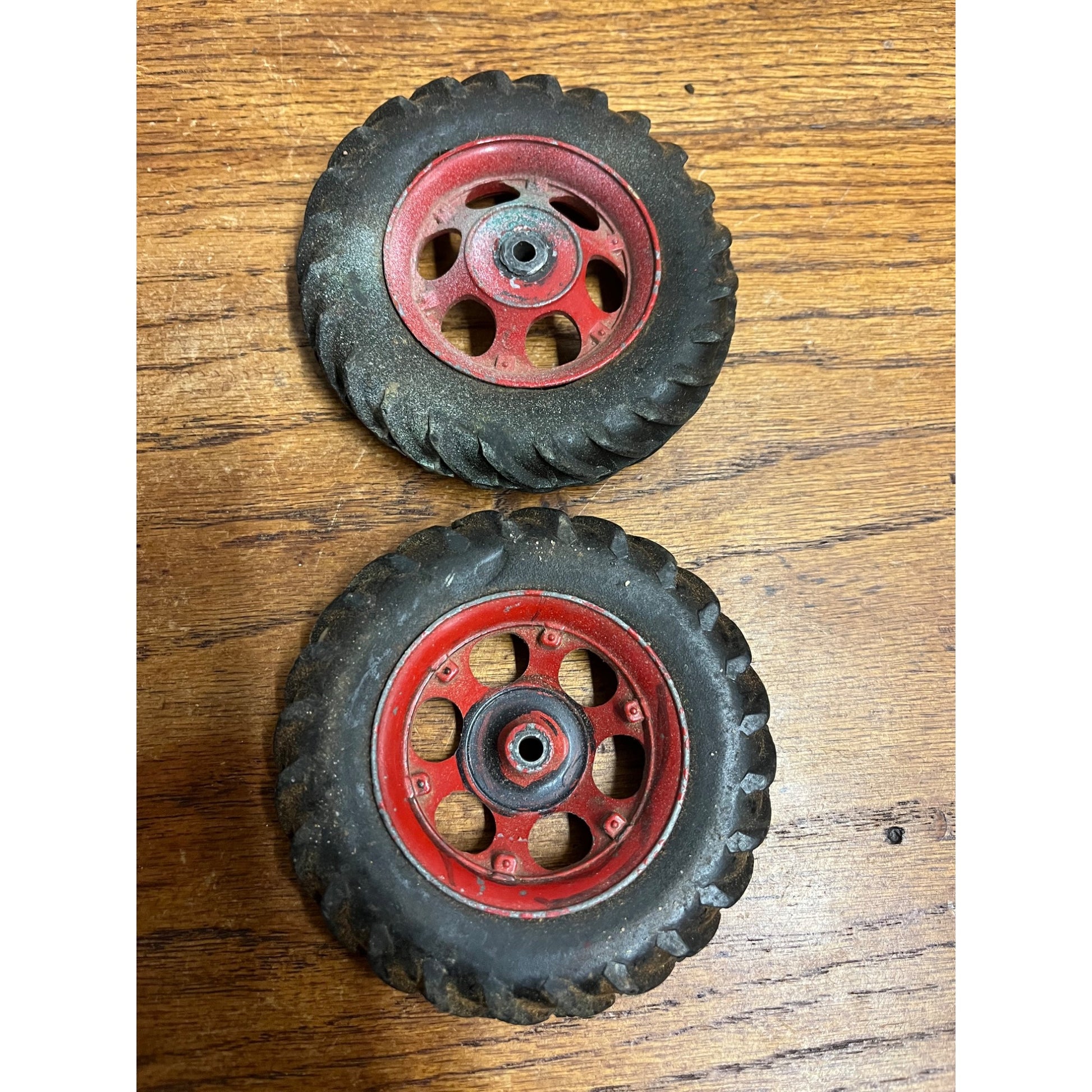 Vintage Hard Rubber & Metal Tractor Tires Toy Replacement Parts ERTL? 3.75" Dia