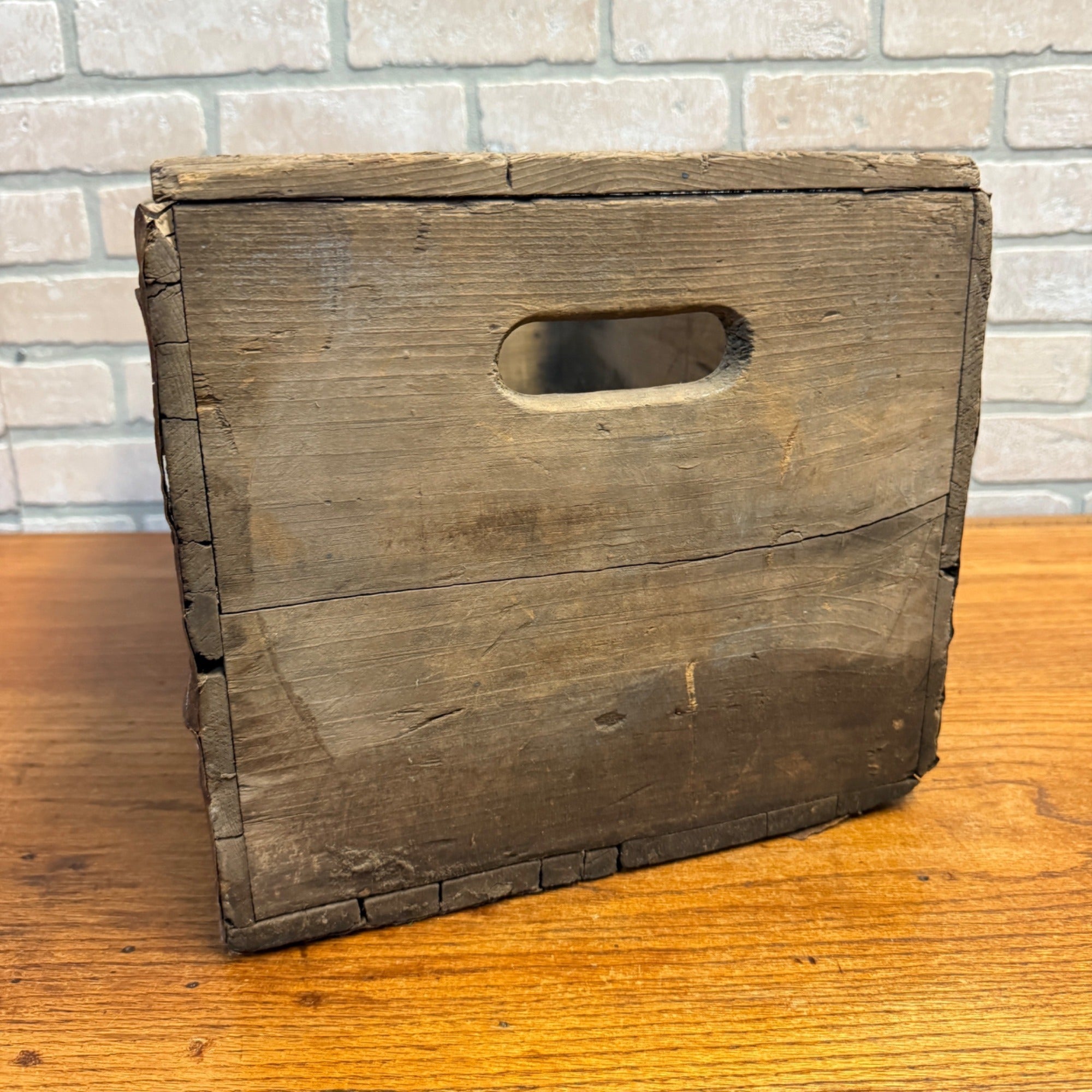 Vintage Penguin Spring Beverages Wauwatosa, Wisconsin Scarce Wooden Soda Crate Case