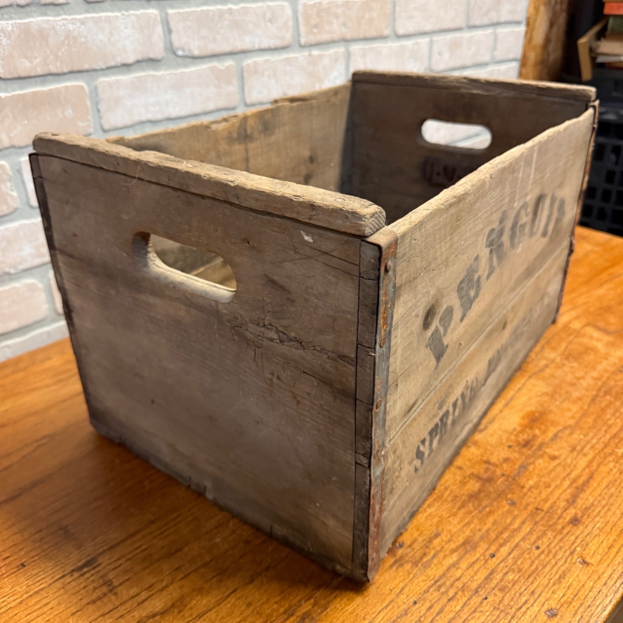 Vintage Penguin Spring Beverages Wauwatosa, Wisconsin Scarce Wooden Soda Crate Case