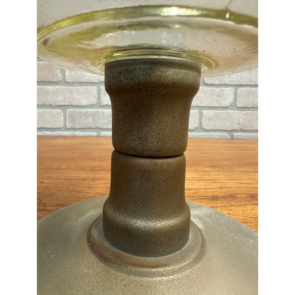 Aladdin Model C Brazil Quilted Glass Font With Steel Stem And Foot Oil Lamp