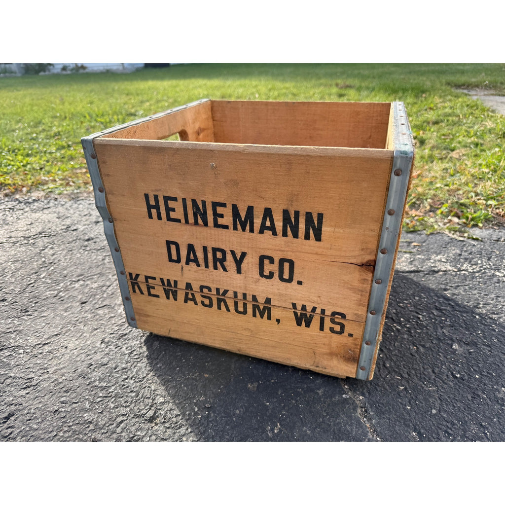 Vintage Heinemann Dairy Co Wooden Crate Kewaskum Wisconsin Milk Crate