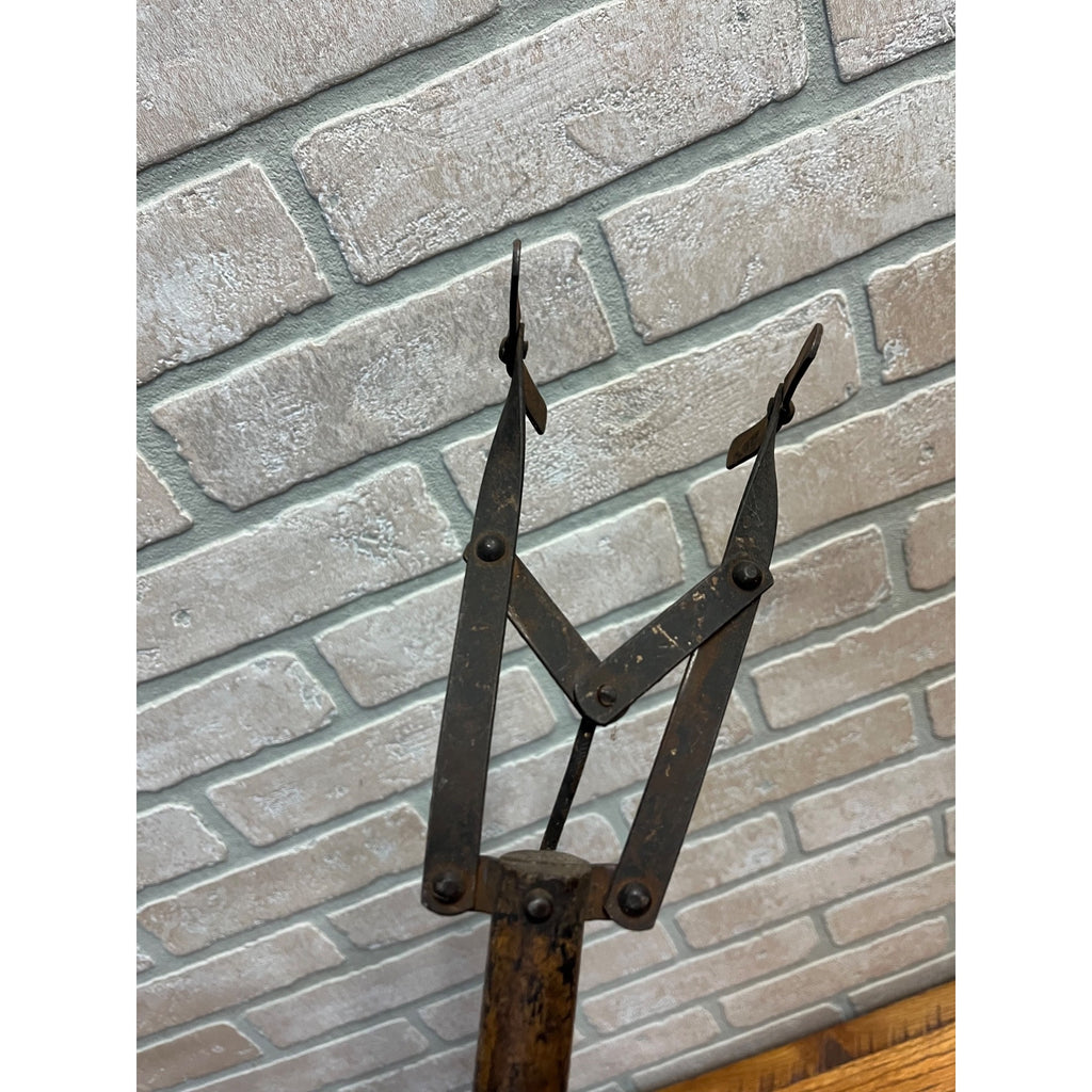 Antique 19th Century Wooden Department General Store Grabber 41.5" Long