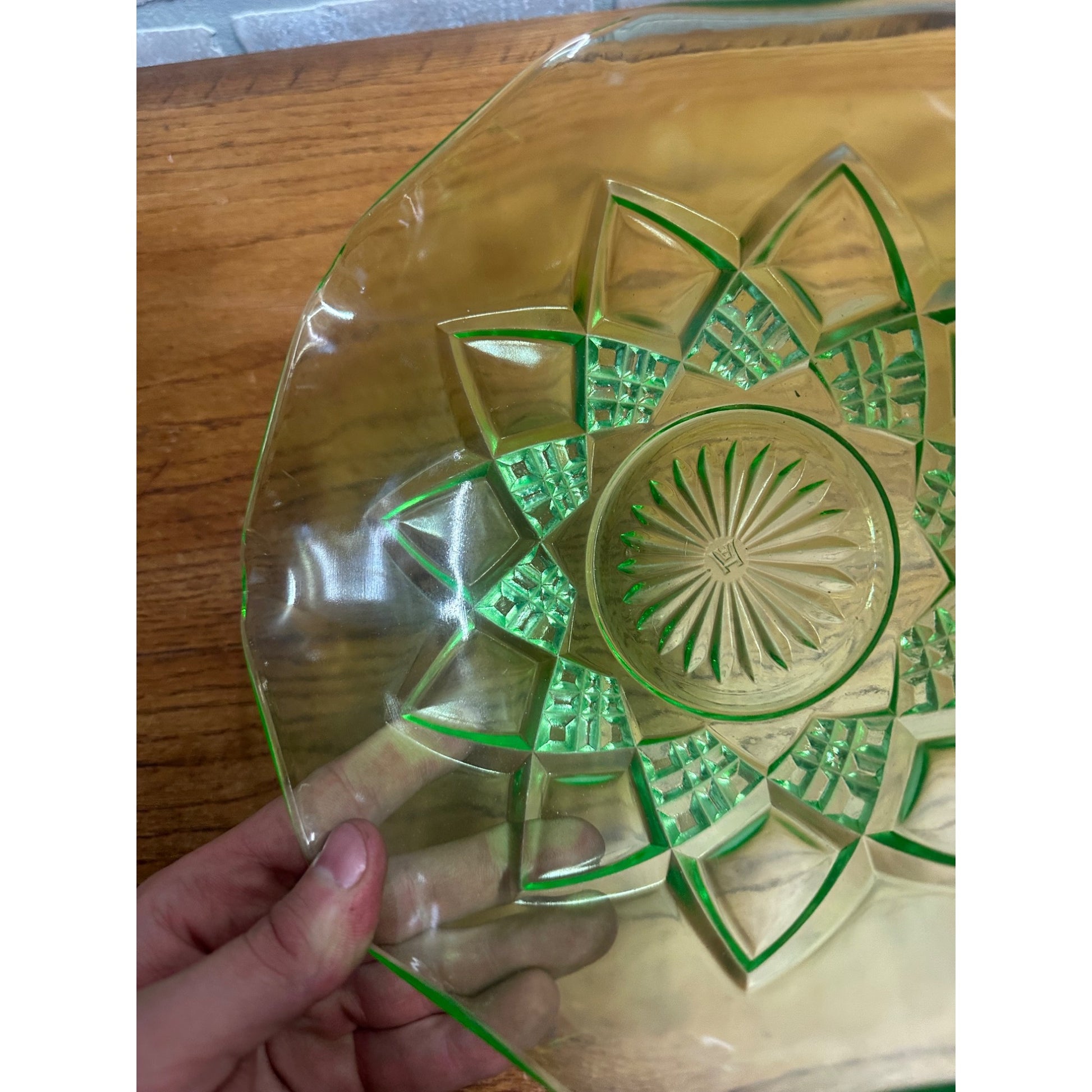 Vintage Uranium Glass Hazel Atlas Large 8" Berry Fruit Bowl Green Diamond Arches