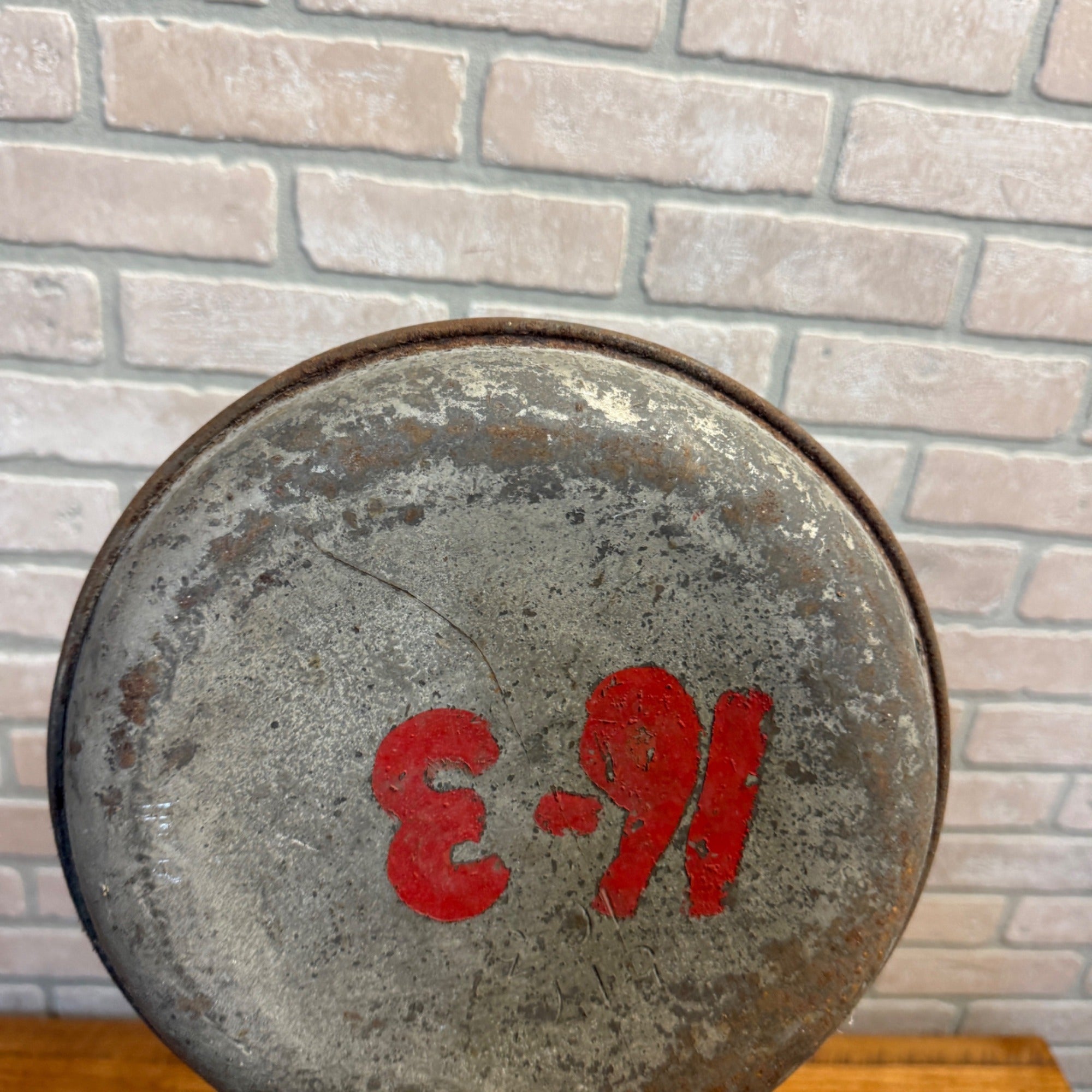 Vintage Steel Replacement Milk Can Lid (Dairy Can) Primitive Barn Decor