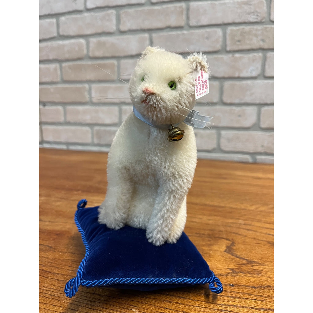 Steiff Cat on Pillow Cushion #42053 Club Exclusive Doll Figure + Ear Tag, Ribbon