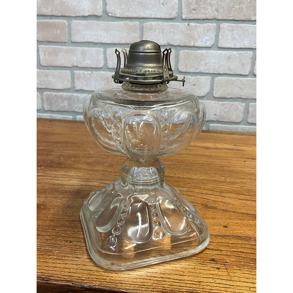 Antique Victorian EAPG Kings Crown Kerosene Oil Lamp w/ White Flame Light Burner