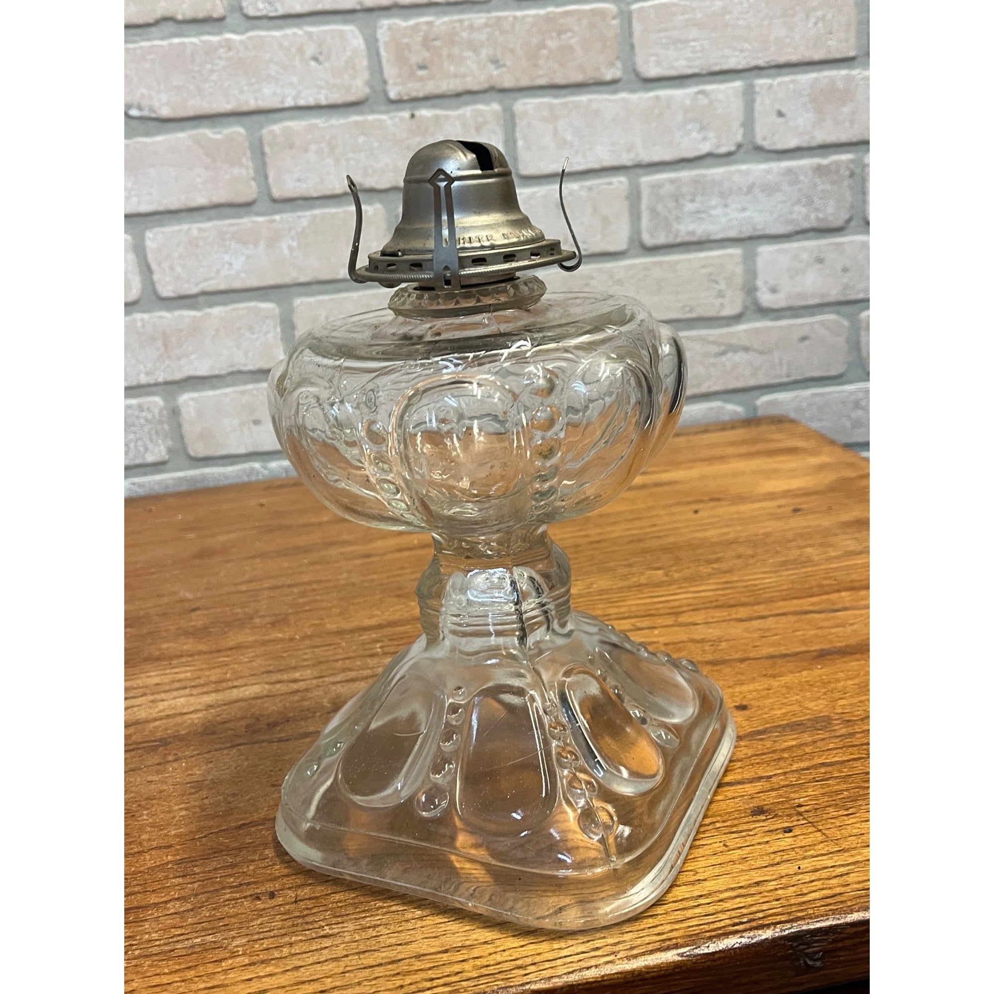 Antique Victorian EAPG Kings Crown Kerosene Oil Lamp w/ White Flame Light Burner