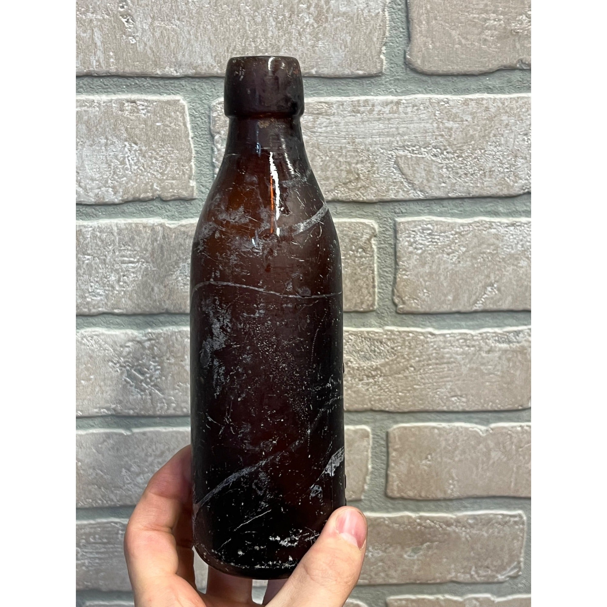 Antique Amber E.L. Husting Milwaukee Wisconsin Beer Bottle