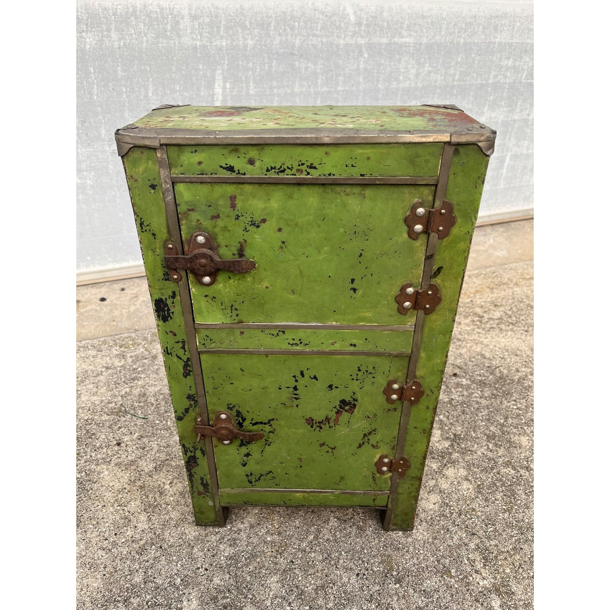Antique c1900 Salesman Sample Miniature Ice Box Functional Model Green Paint