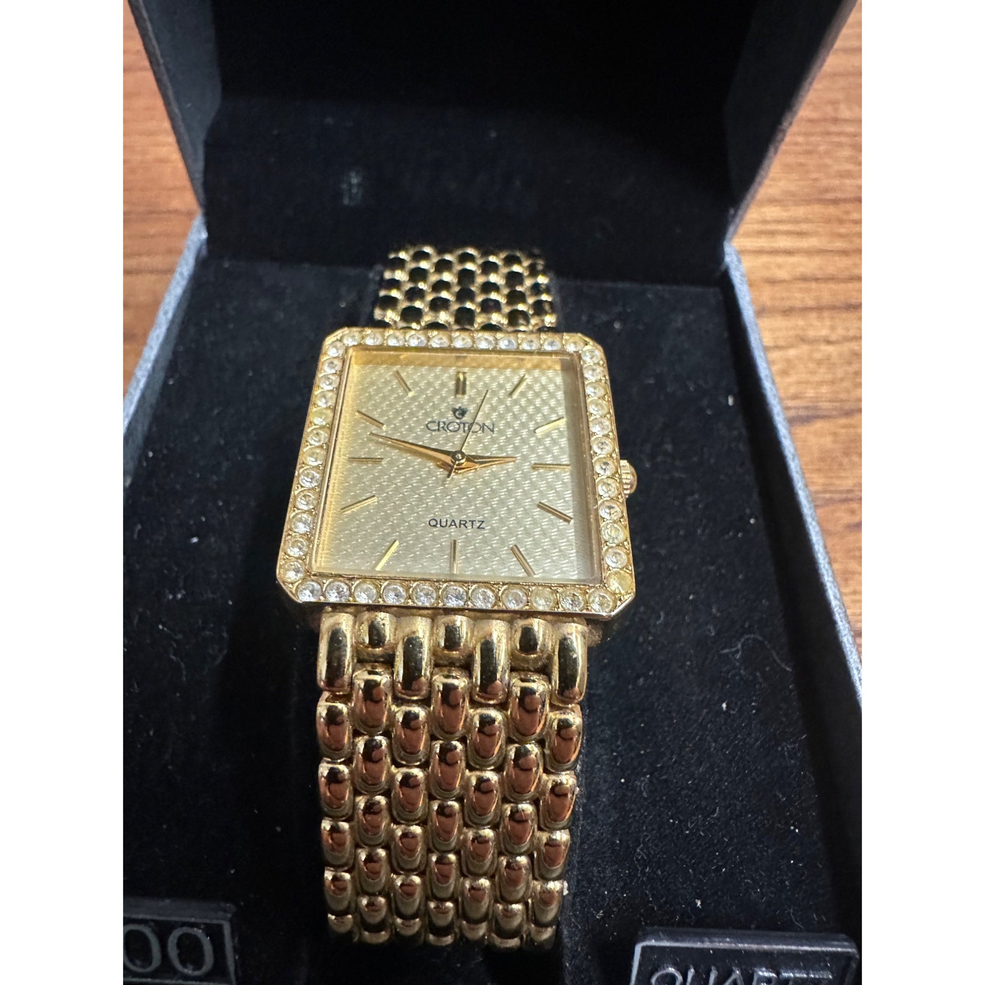 Vintage Croton Men's Wristwatch 23k Gold Plated Quartz Swiss