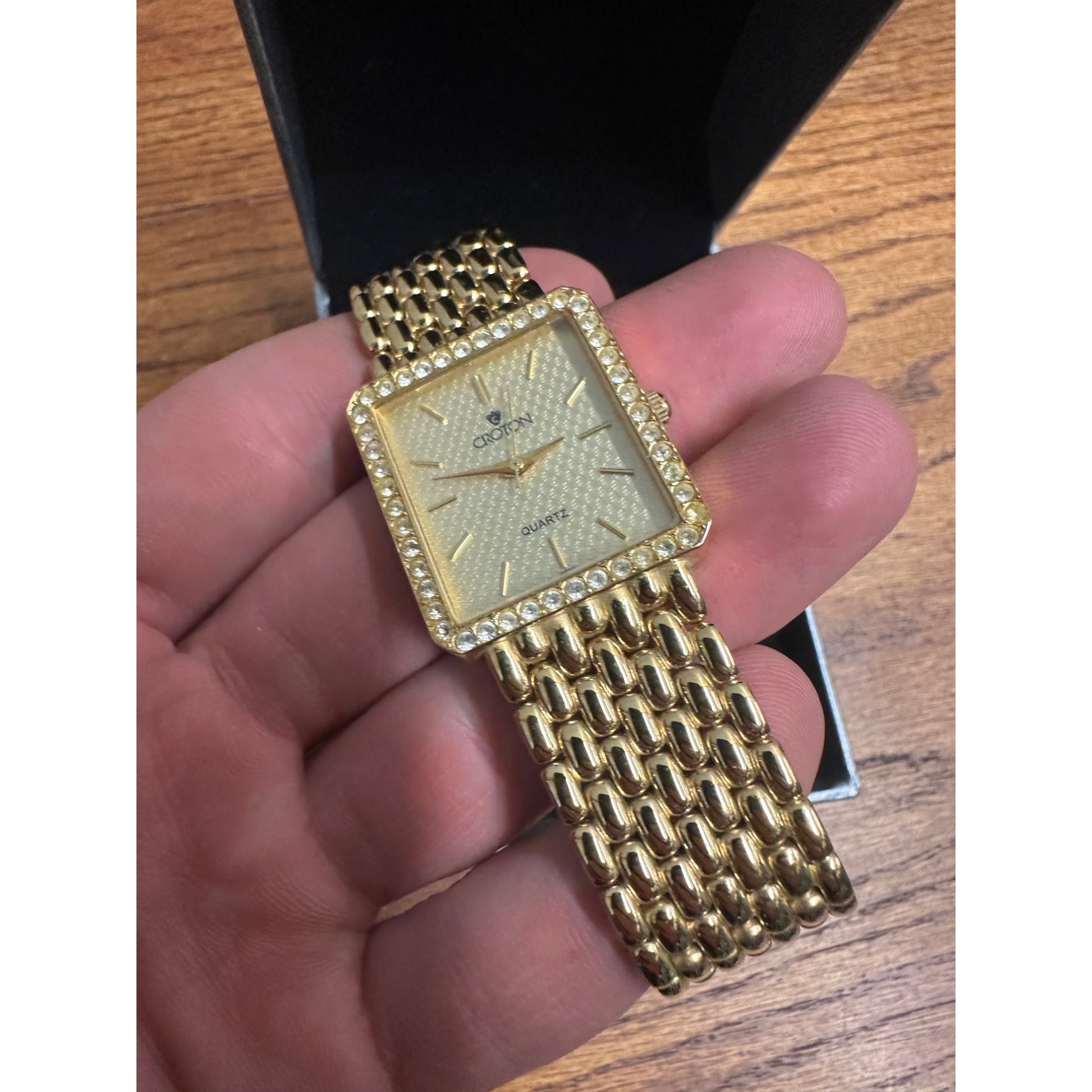 Vintage Croton Men's Wristwatch 23k Gold Plated Quartz Swiss