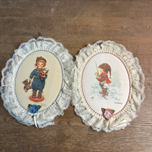 Pair Giordano Victorian Style Christmas Wall Decor Plaques Hanging 1986 1987