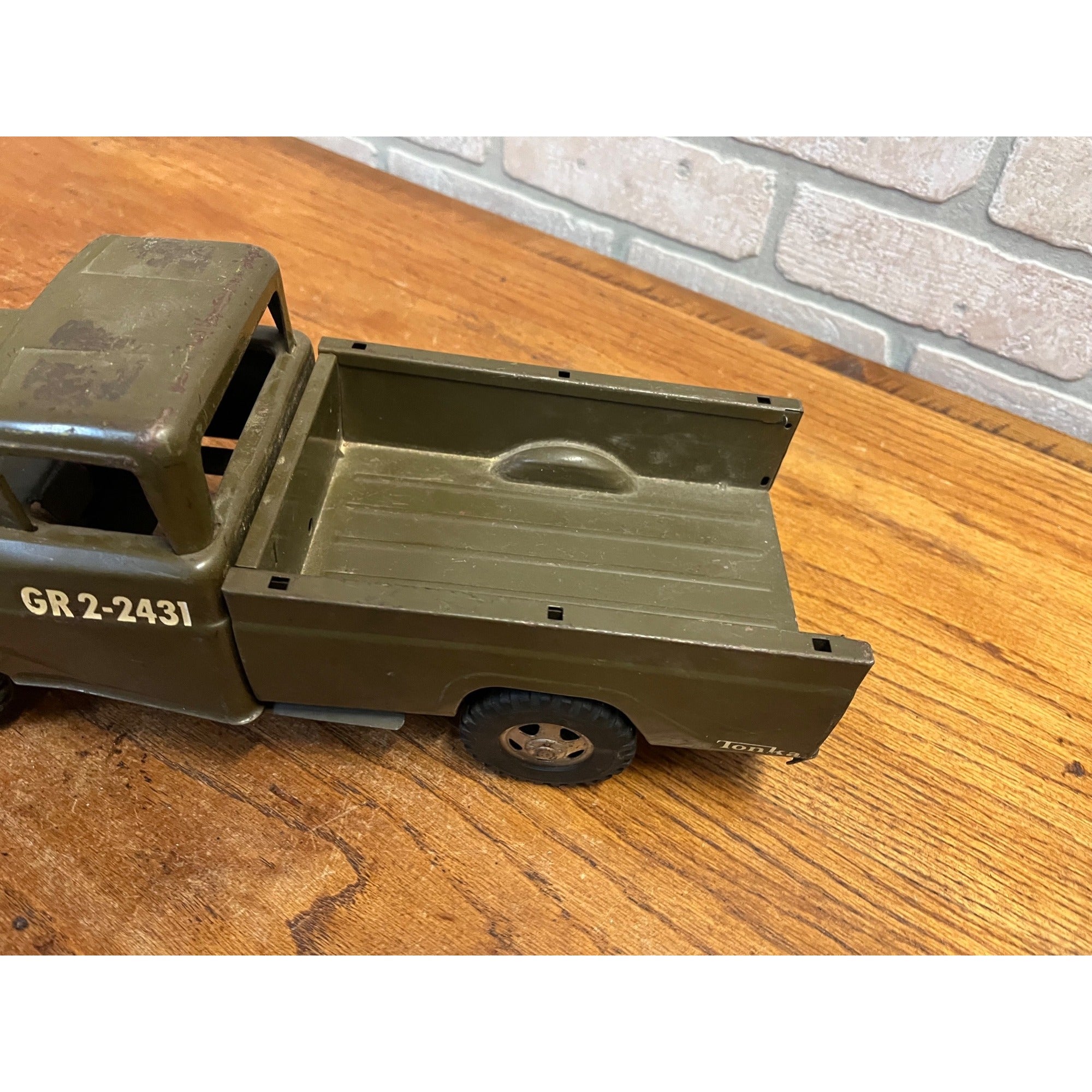 Vintage Tonka US Army Pressed Steel Pickup Truck