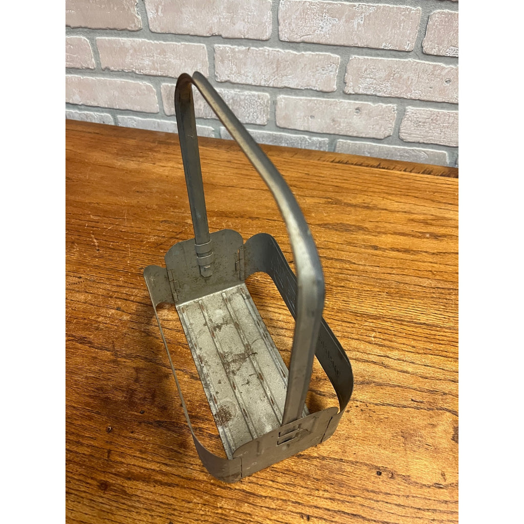 Vintage 1940's Pepsi Cola Double Dot Soda Embossed Metal 6 Bottle Carrier