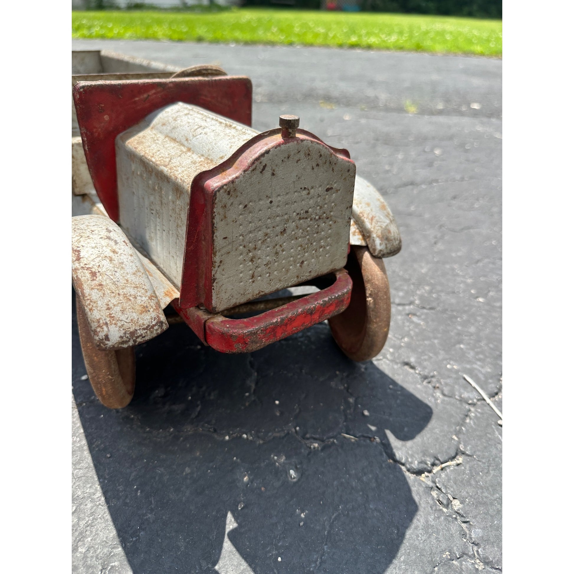 Original Vintage 1920s Keystone Pressed Steel Dump Truck Toy 26" Long