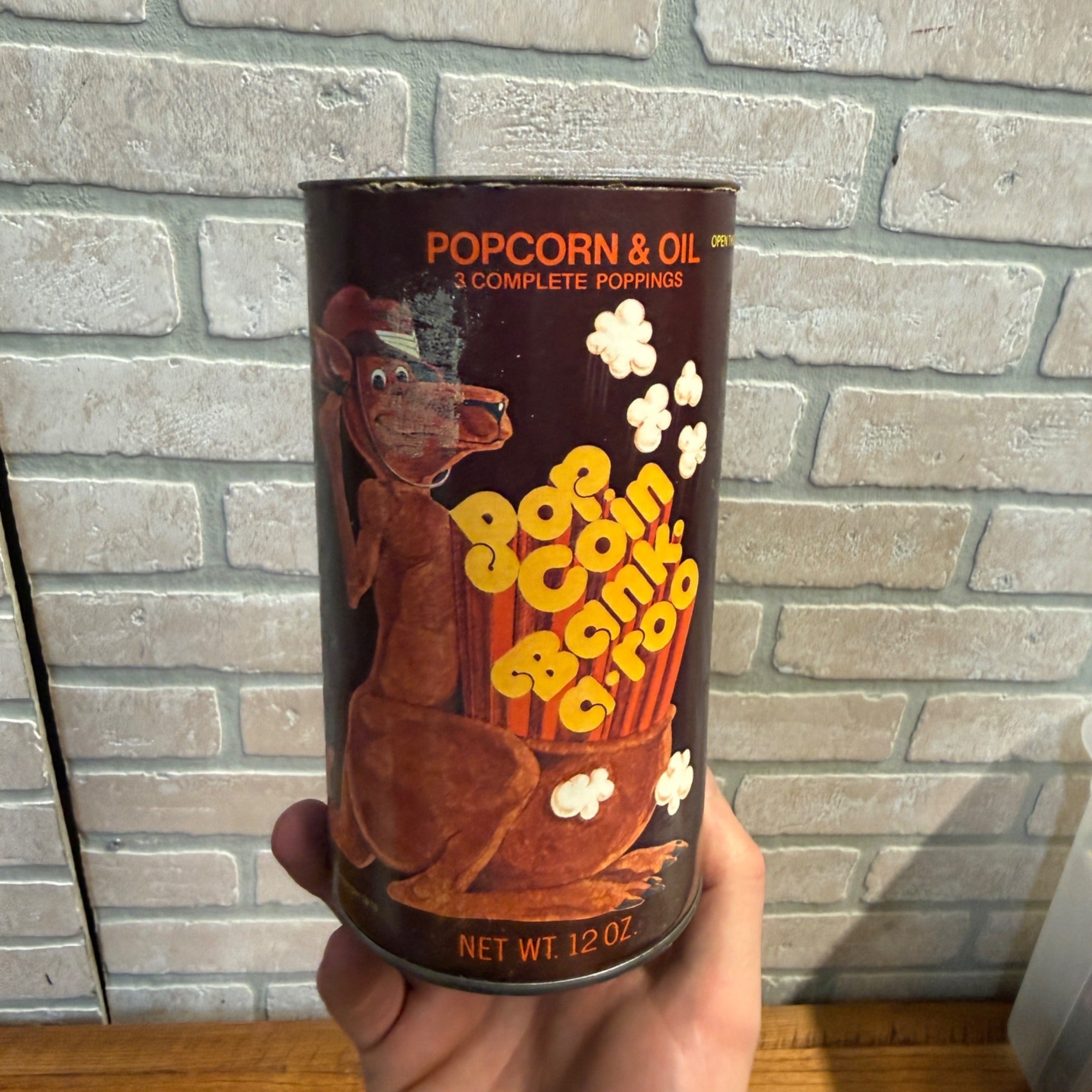 1975 Weaver Popcorn Pop Coin Bank A Roo Kangaroo Tin Bank Vintage