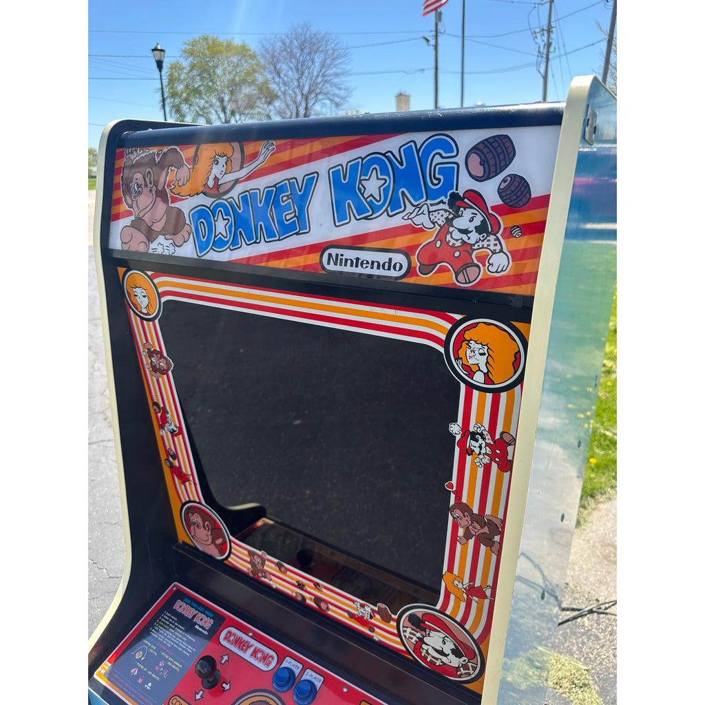Original 1981 Nintendo Donkey Kong Full Size Upright Vintage Arcade Game Machine