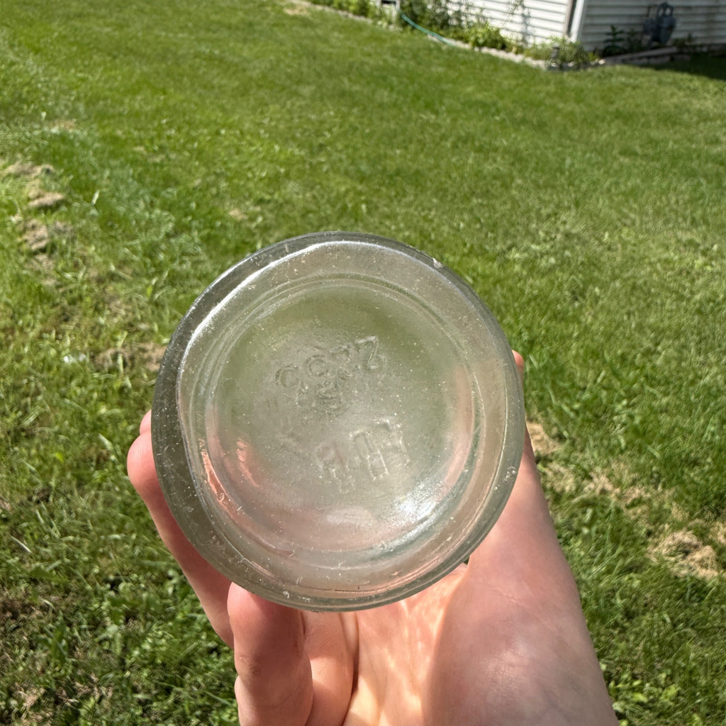 VIN D'HEMOGLOBINE SOLUBLE DESCHIENS PARIS HAIR BOTTLE CLEAR