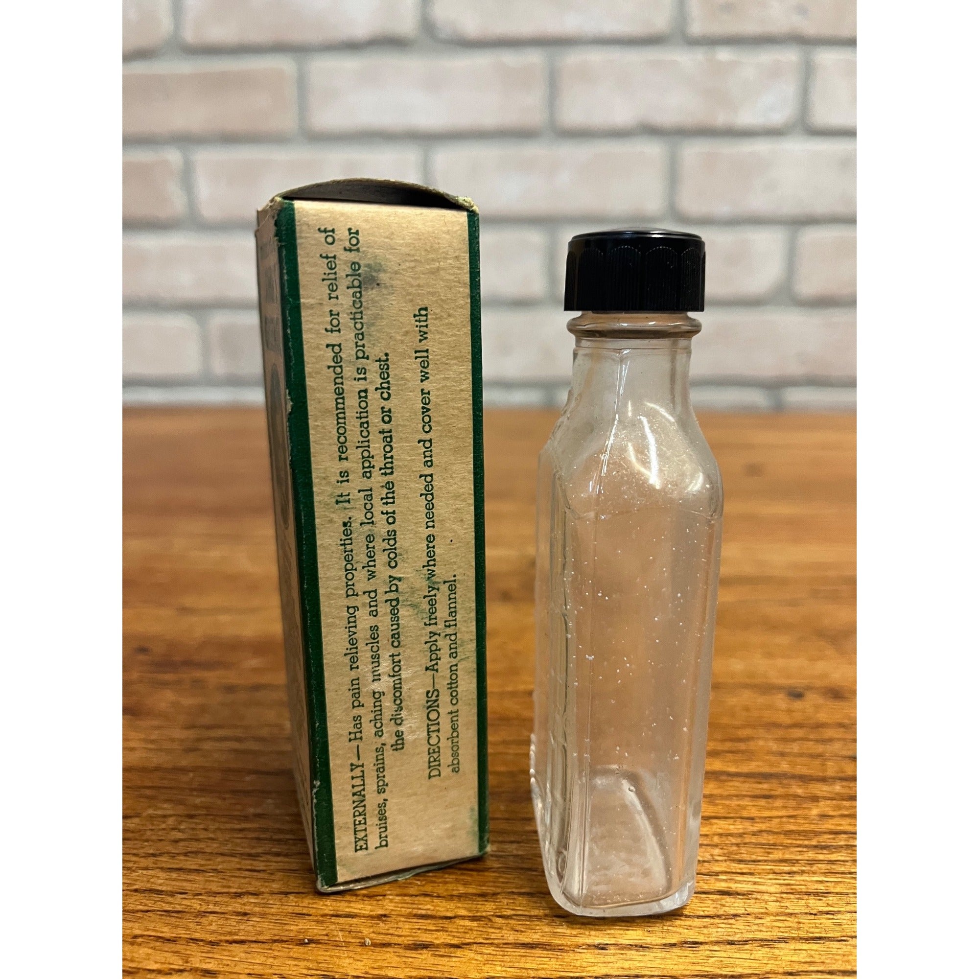 Antique John's Green Oil Drops Box Malcolm and Son Inc. Chetek, WI Wisconsin