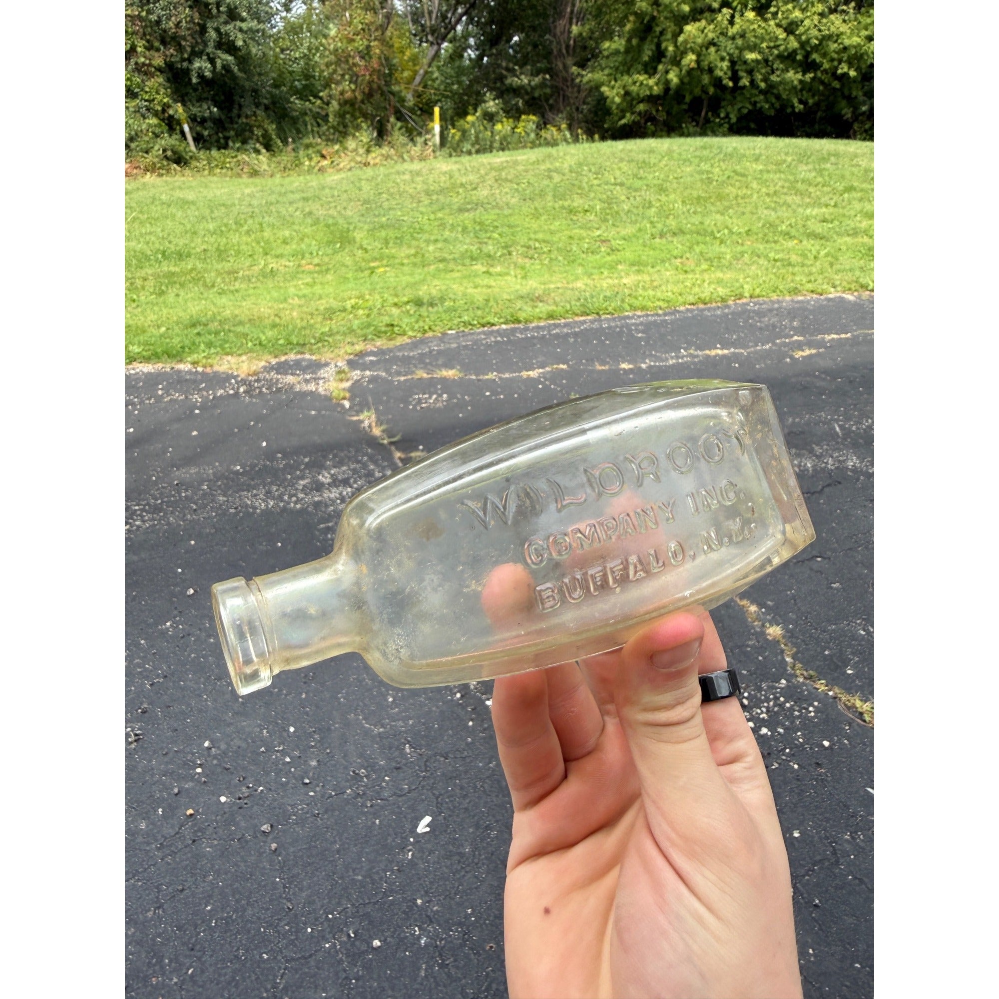 1920's Antique WILDROOT CO Inc Glass Hair Tonic Bottle Buffalo NY Clear Embossed