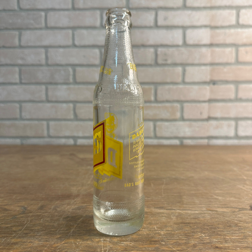 Vintage Dad’s “Big Jr” Root Beer Soda Bottle 7 oz., Chicago, ILL