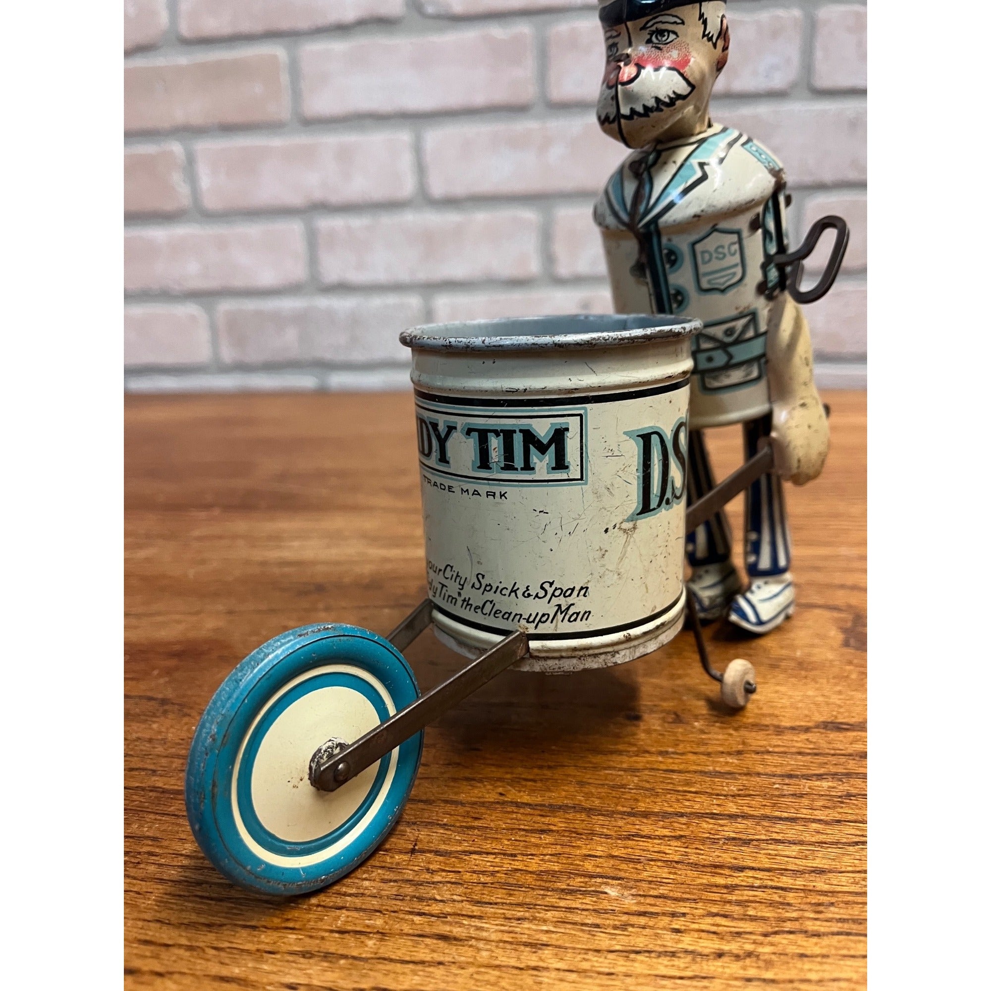 Vintage 1930s Marx Toys Tin Windup Tidy Tim Street Cleaner Toy
