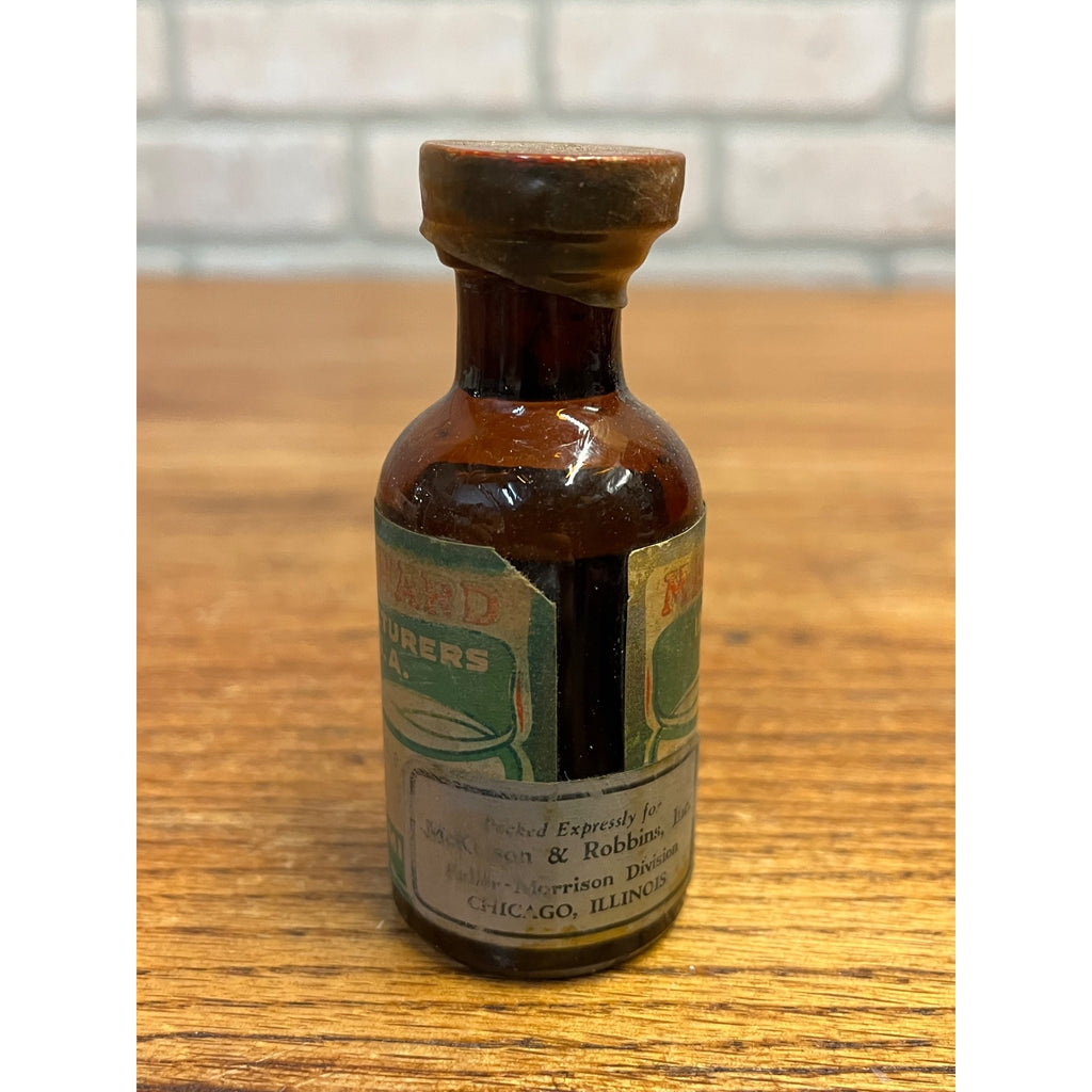 Antique Magnus Mabee Reynard Imitation Oil Bay NOS Unopened Amber Bottle Remedy