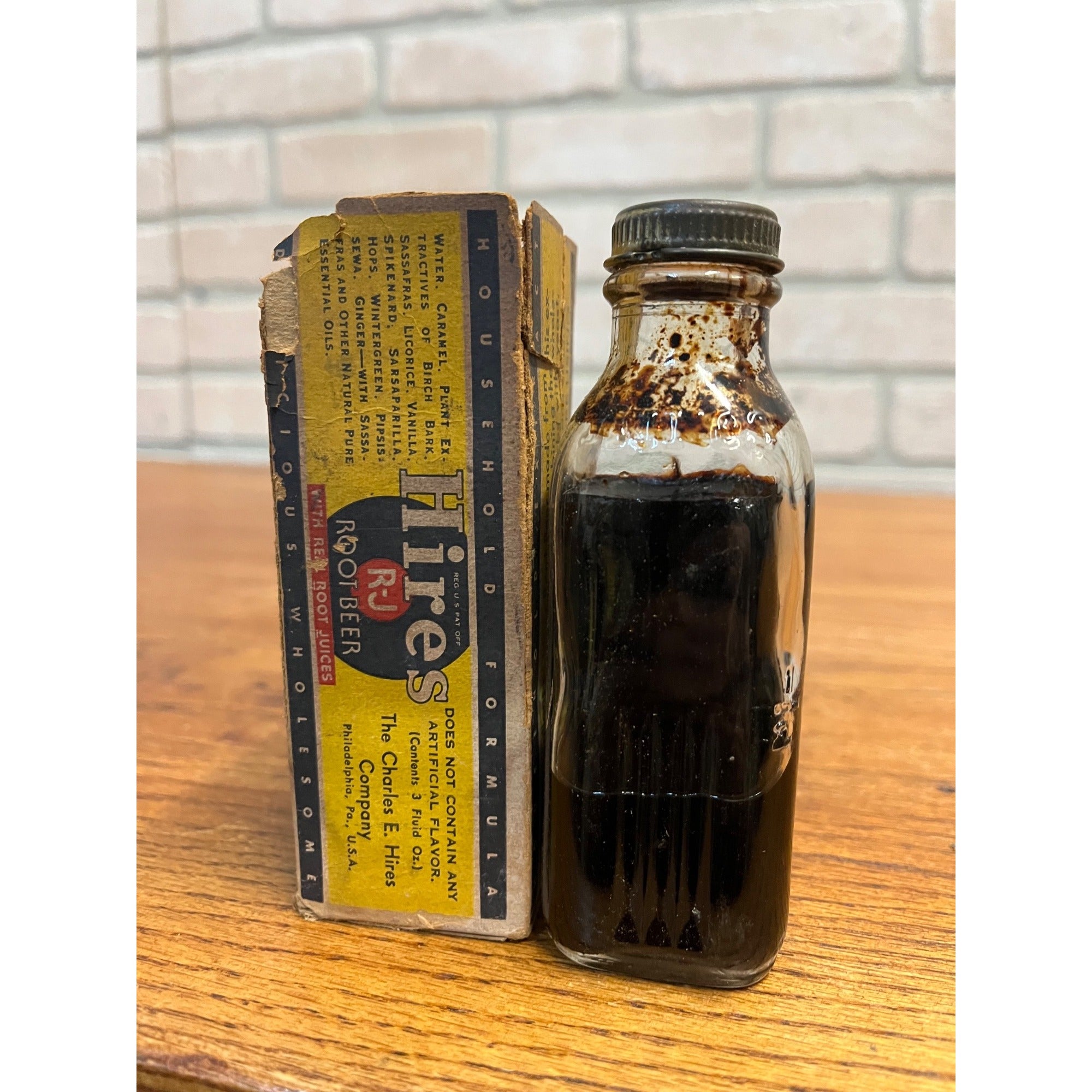 Vintage Hires Root Beer Household Extract Bottle W/ Instructions & Partial Box